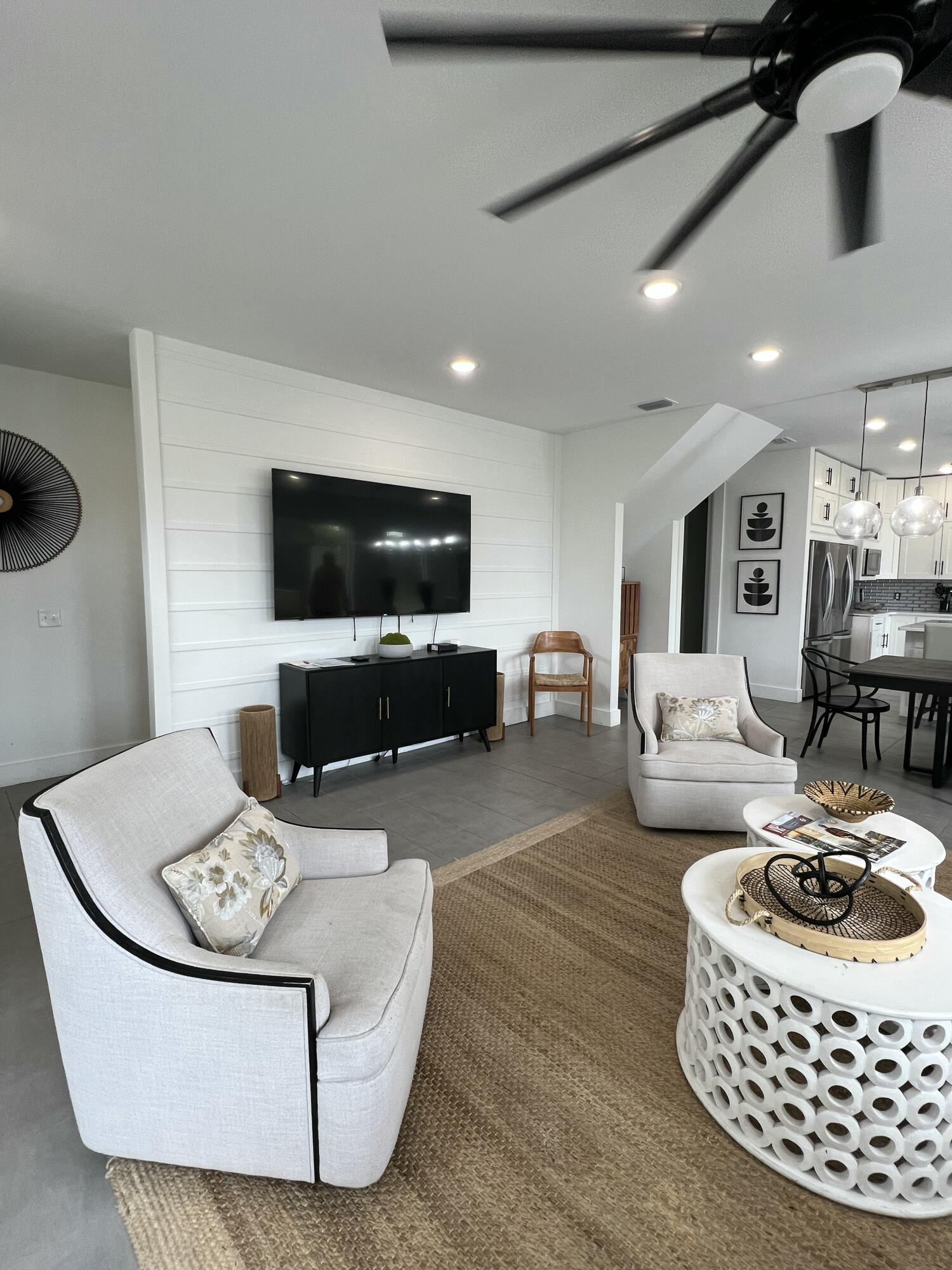 LAGUNA BEACH 6TH ADDN - Residential