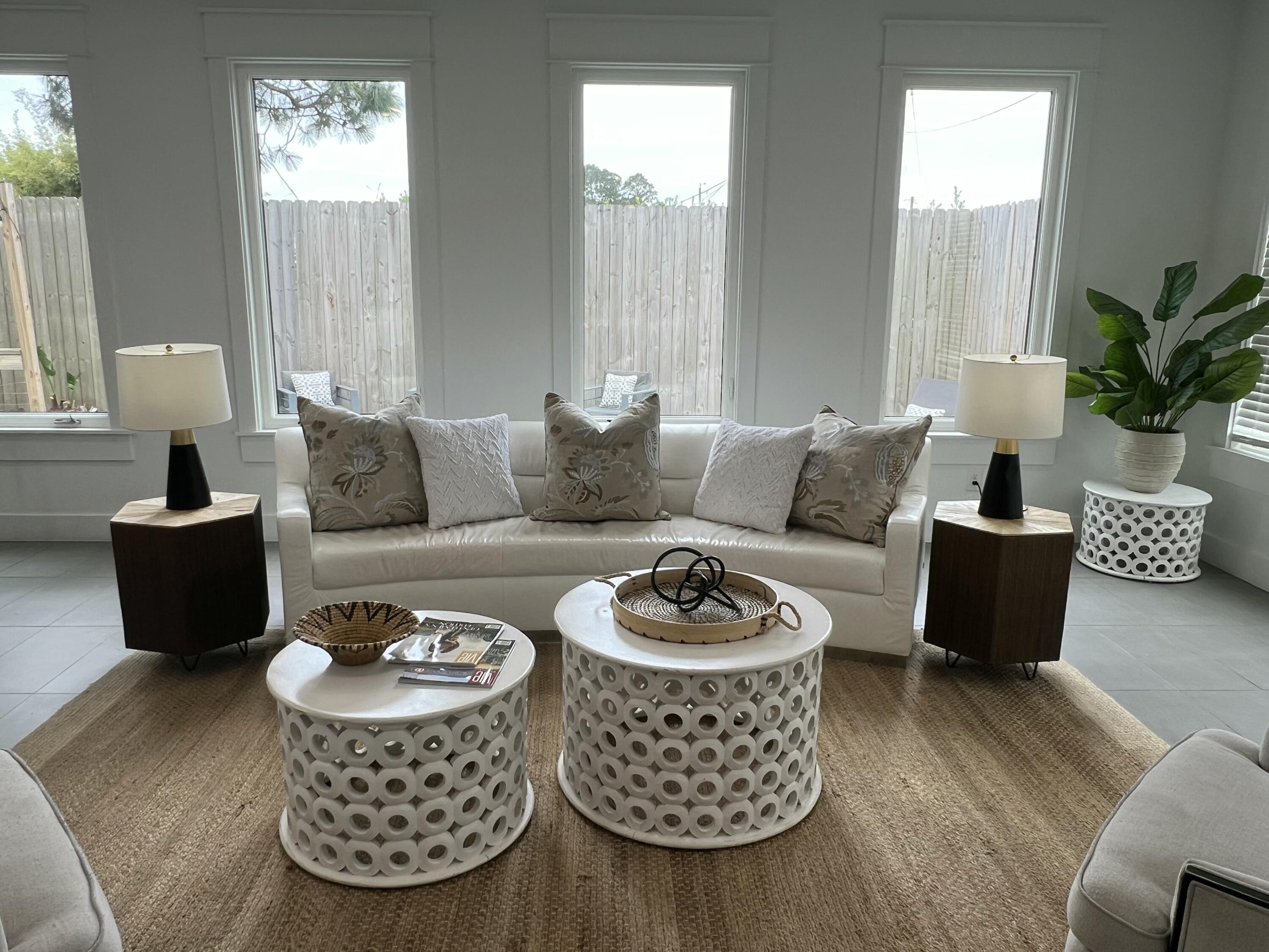 LAGUNA BEACH 6TH ADDN - Residential