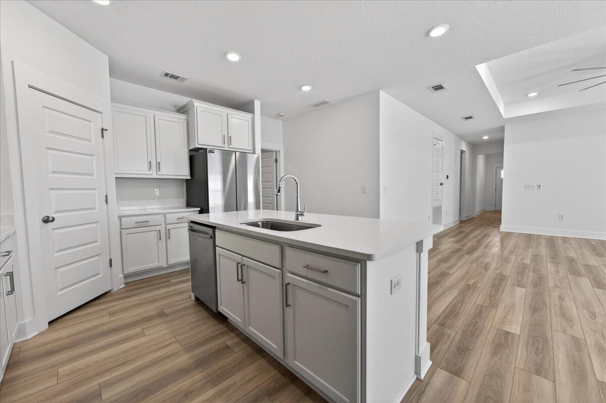 MAGNOLIA CREEK PHASE 1 - Residential Lease