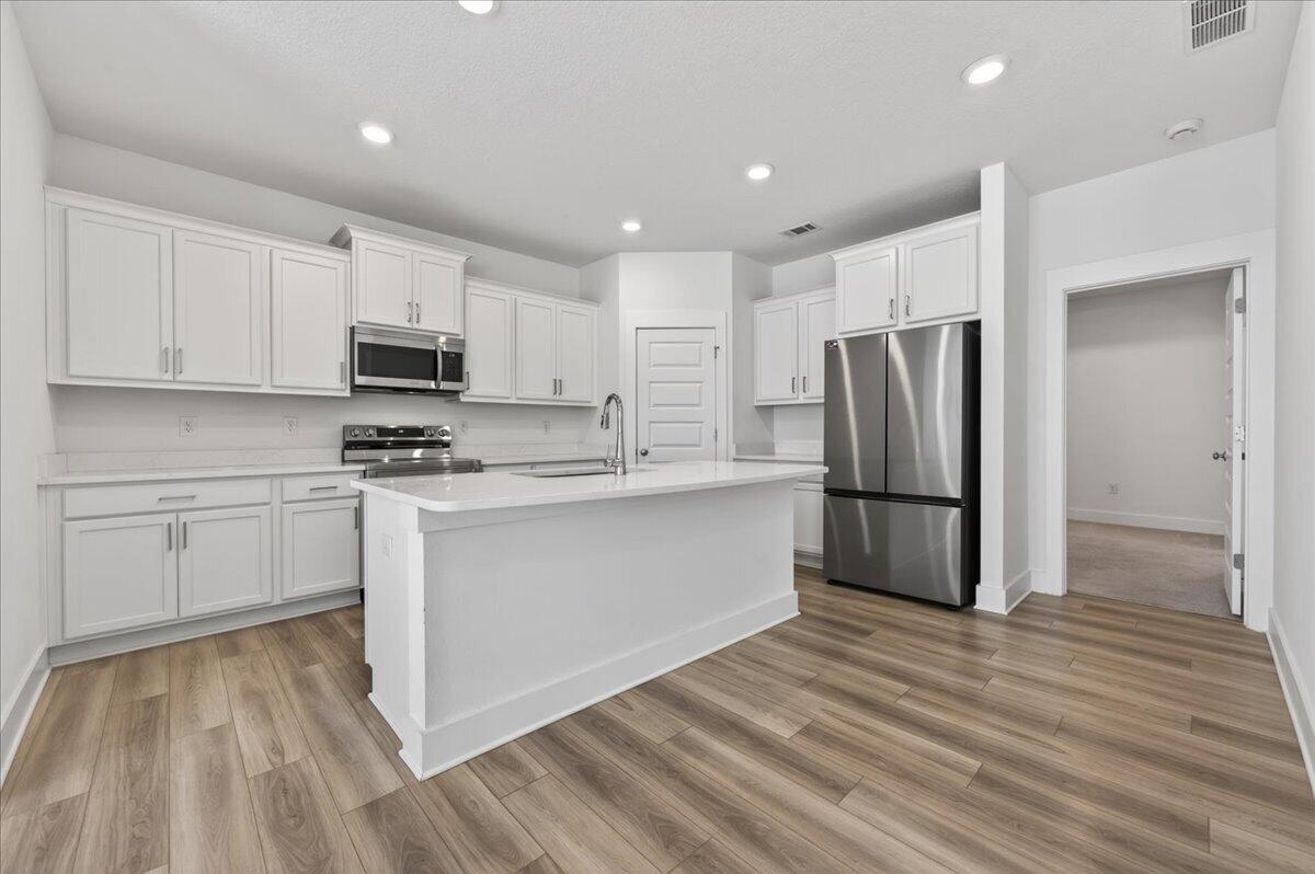 MAGNOLIA CREEK PHASE 1 - Residential Lease