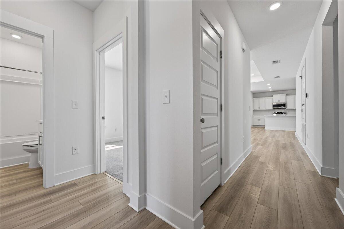 MAGNOLIA CREEK PHASE 1 - Residential Lease