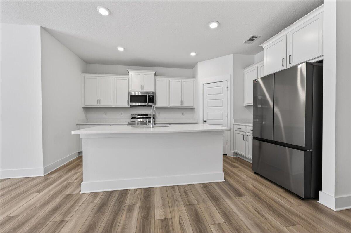 MAGNOLIA CREEK PHASE 1 - Residential Lease