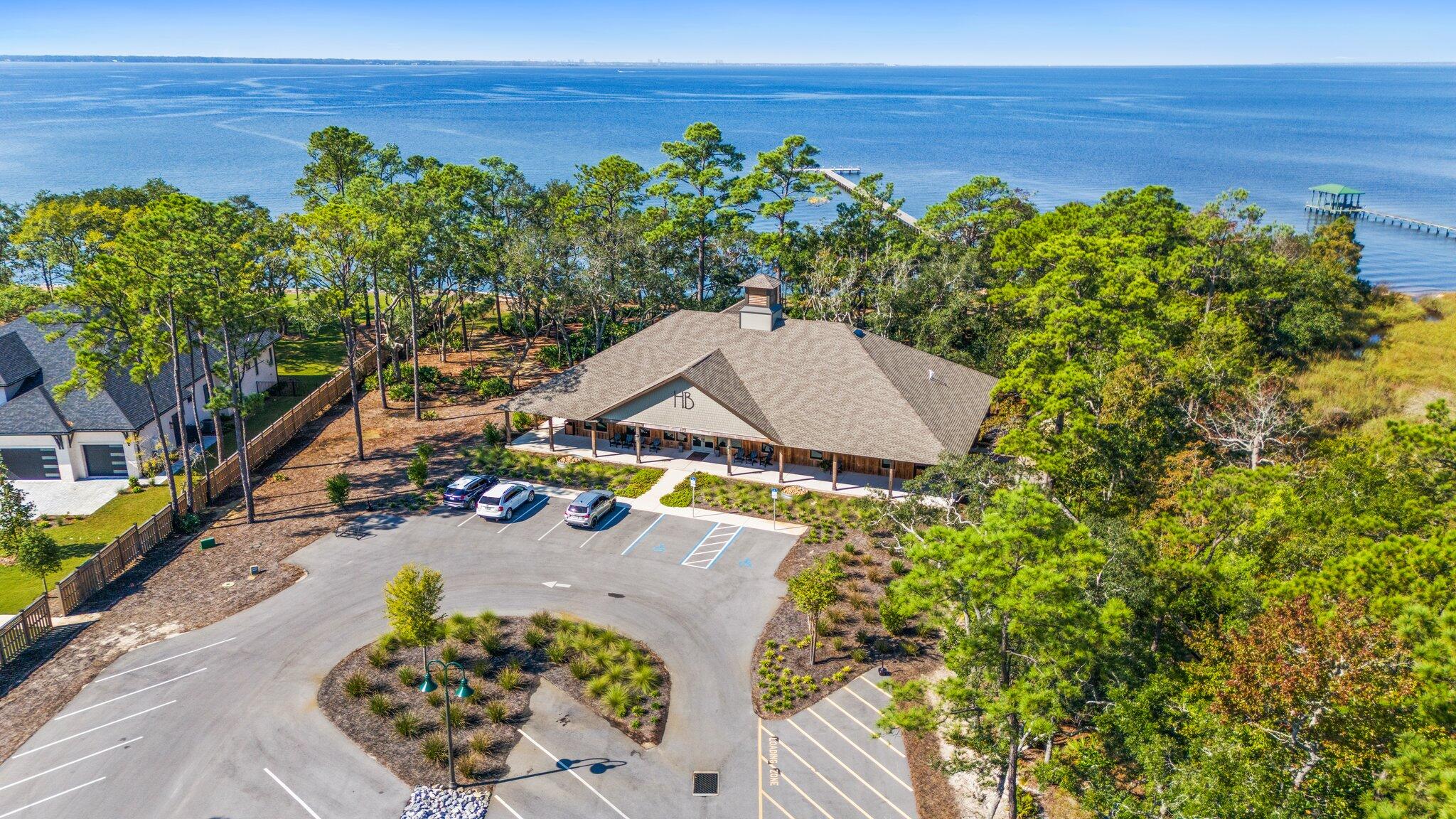 HAMMOCK BAY - LANTERNS - Residential