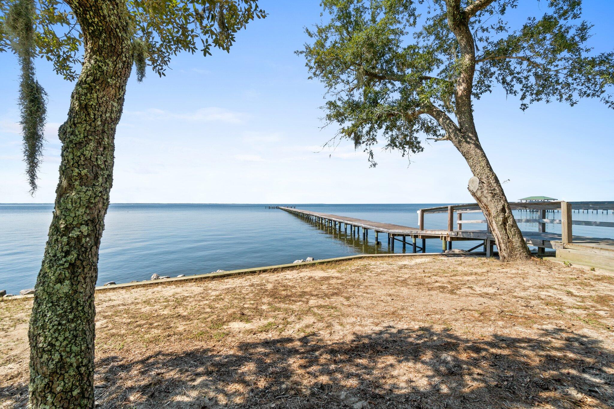 HAMMOCK BAY - LANTERNS - Residential