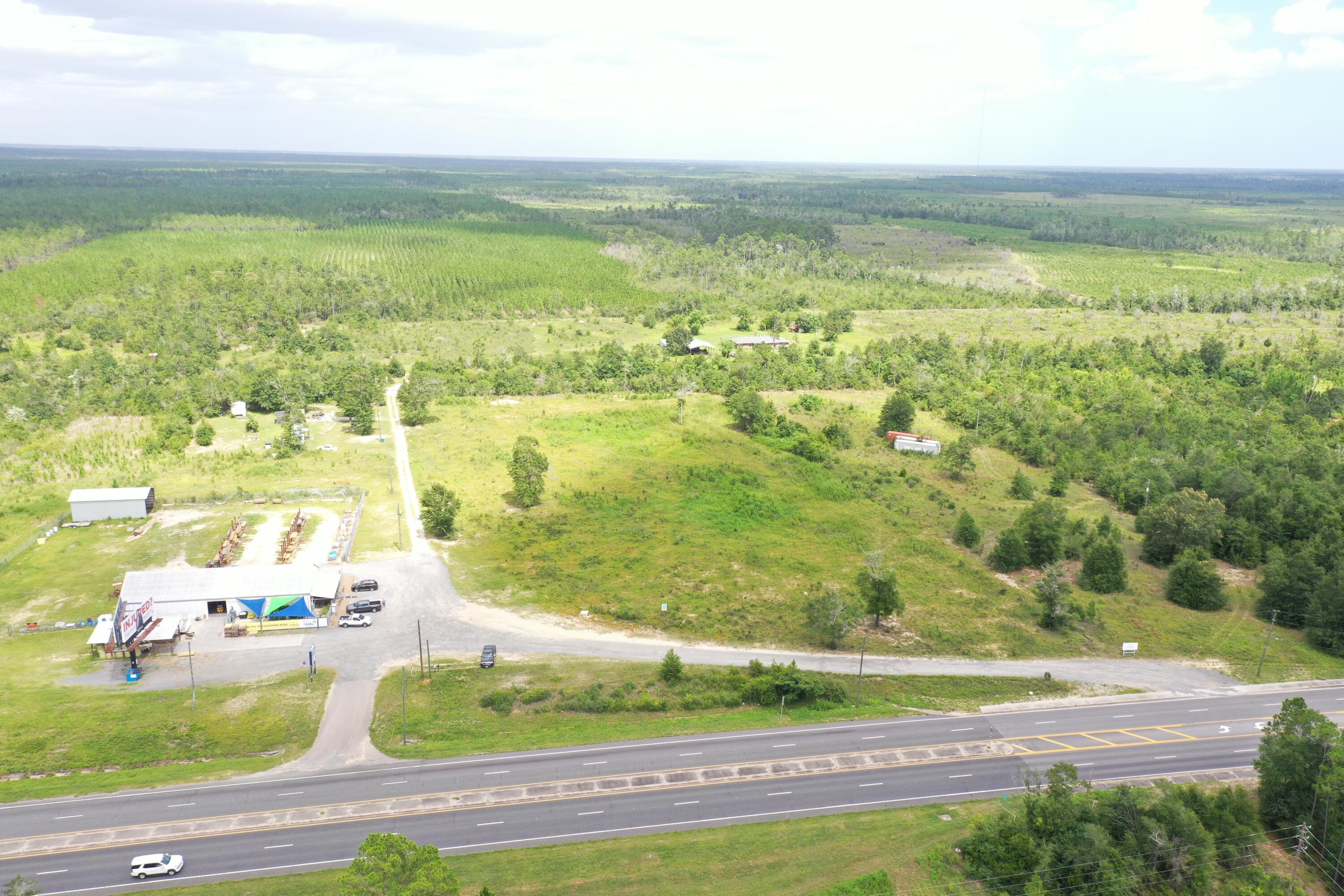 NO RECORDED SUBDIVISION - Land