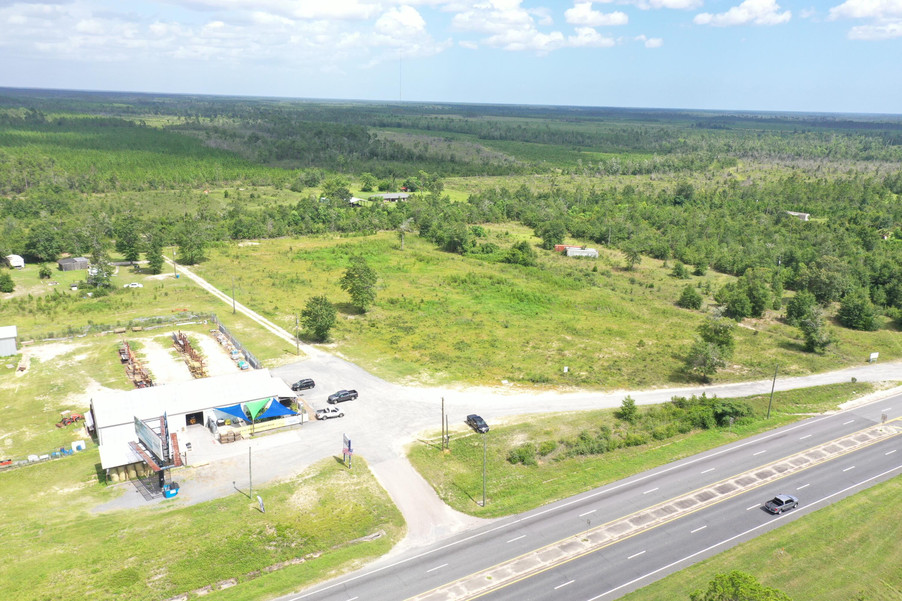 NO RECORDED SUBDIVISION - Land