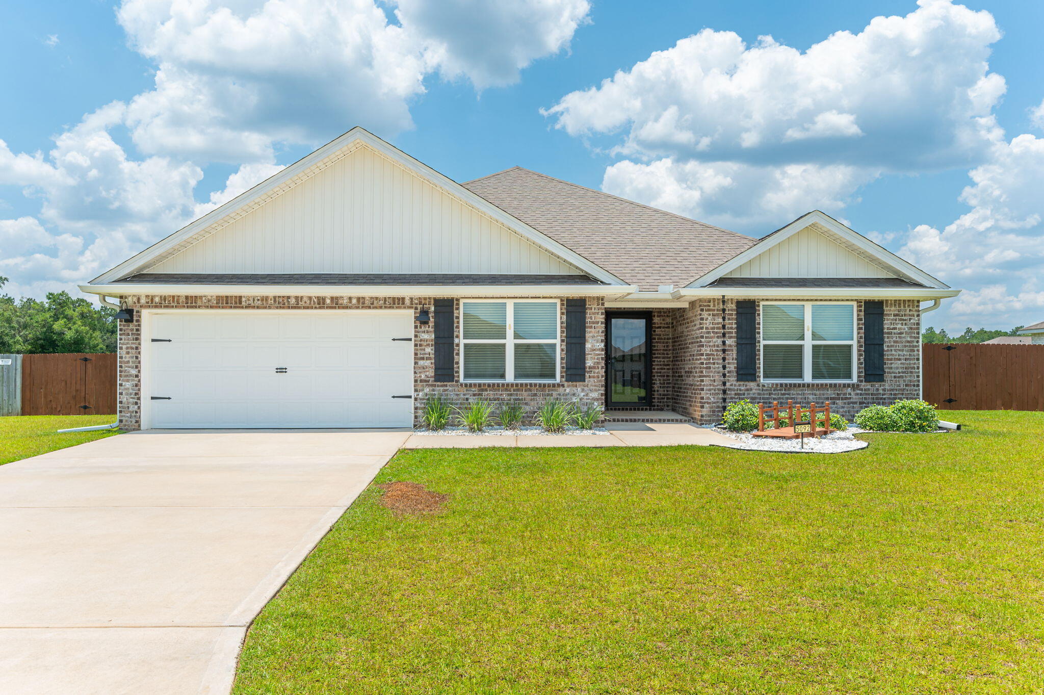 PLANTATION WOODS - Residential Lease