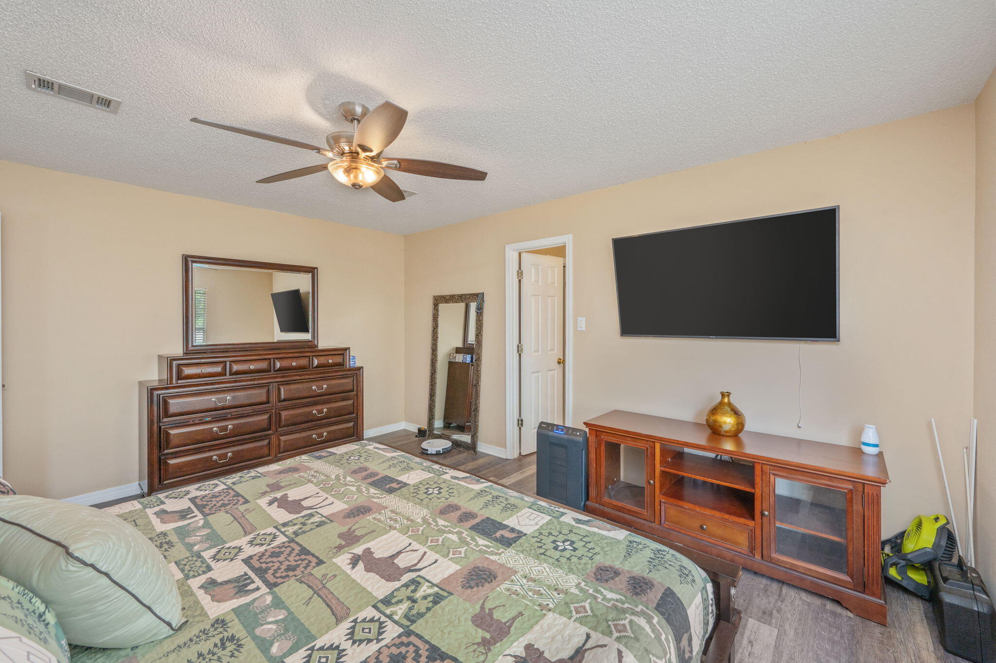 FALCON ESTATES PH 4 - Residential