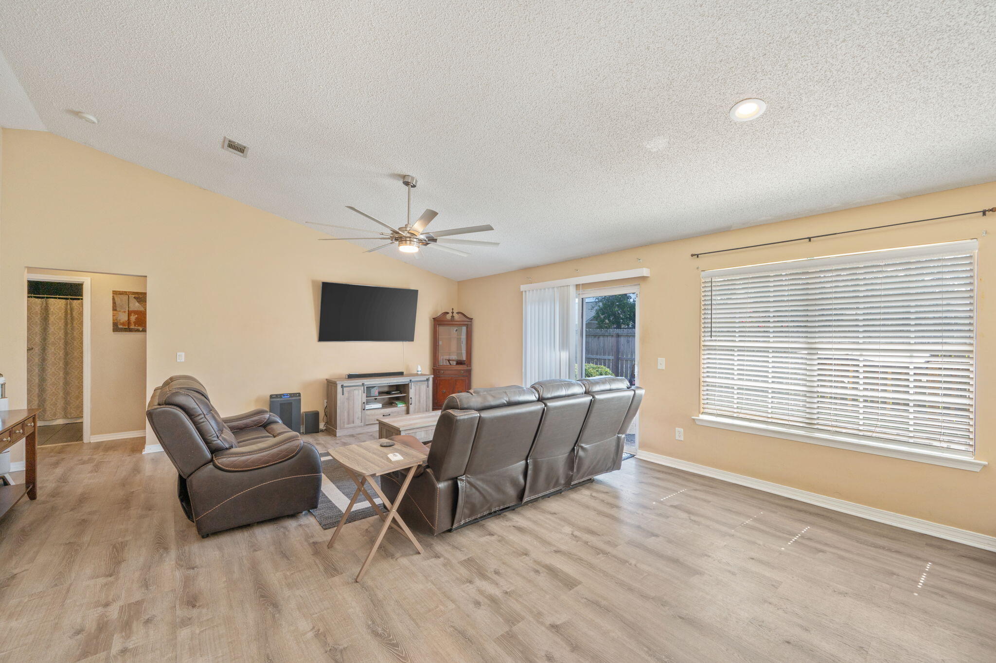 FALCON ESTATES PH 4 - Residential
