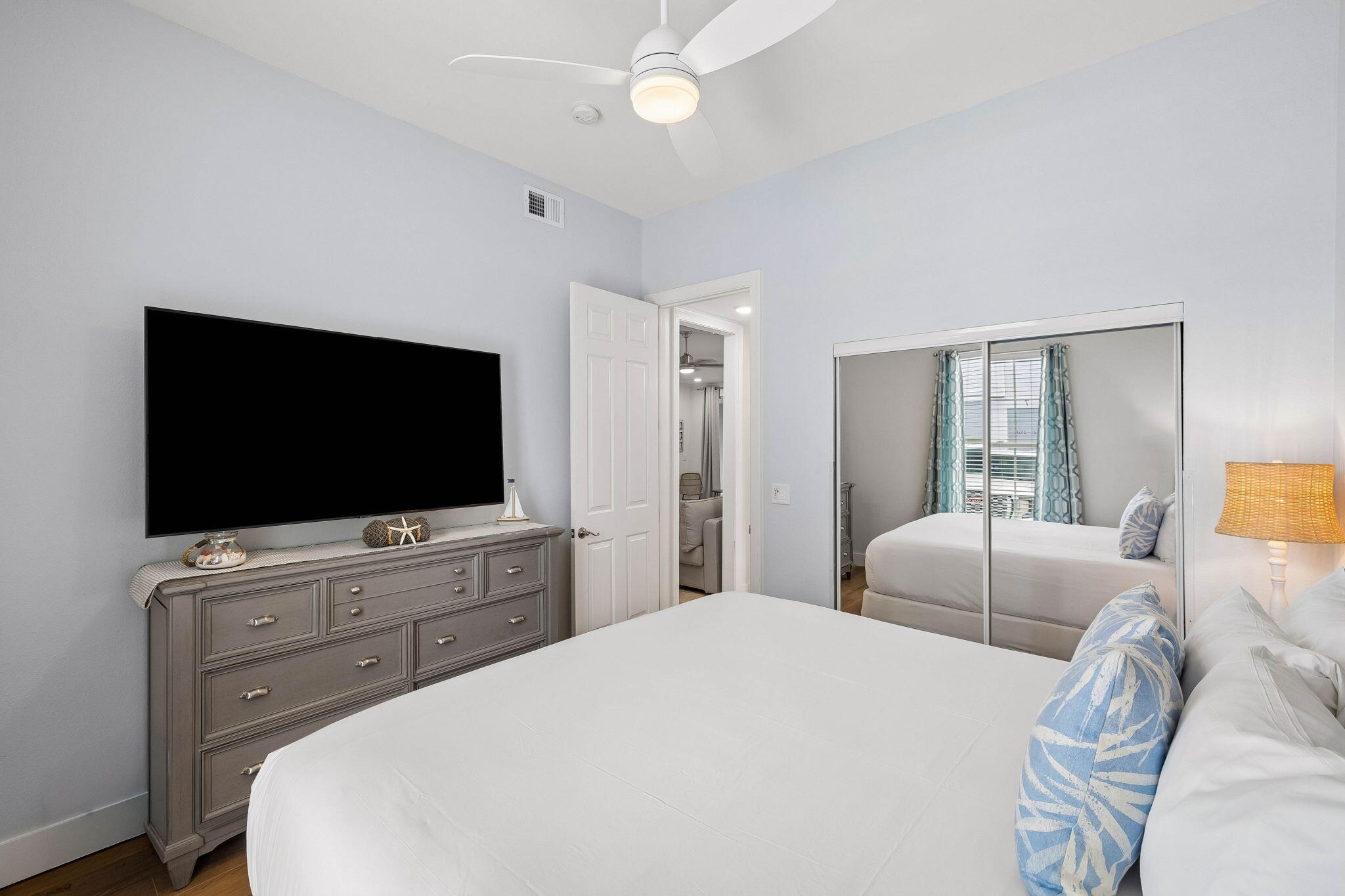 CRYSTAL COVE - Residential