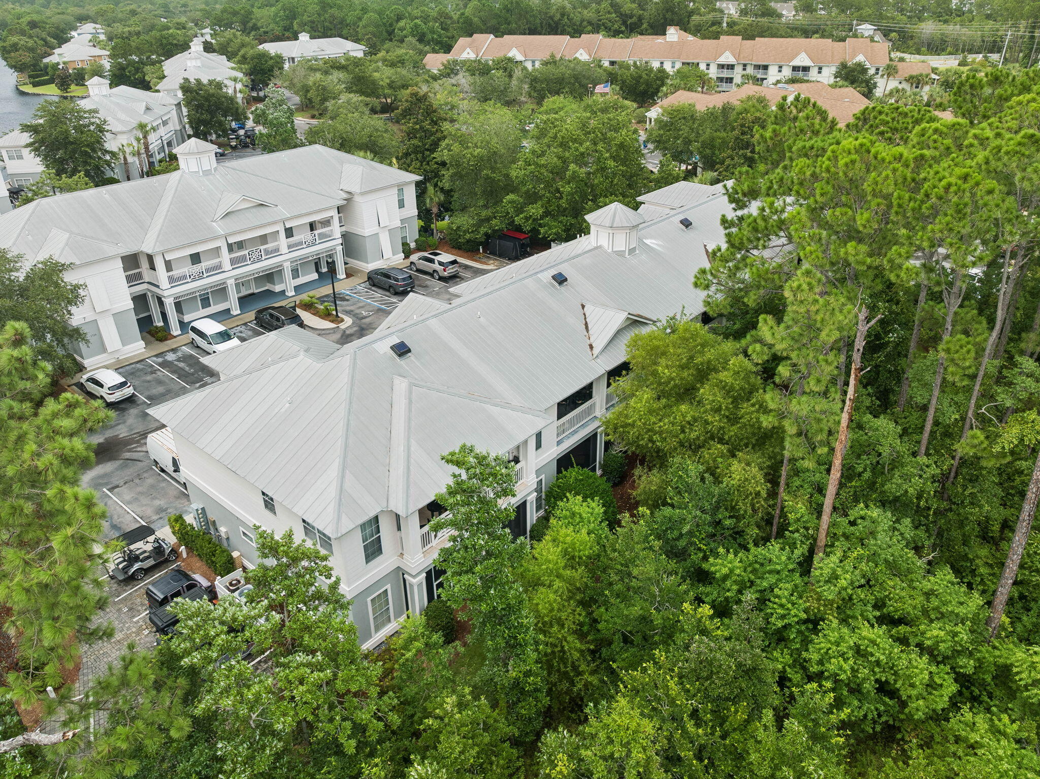CRYSTAL COVE - Residential