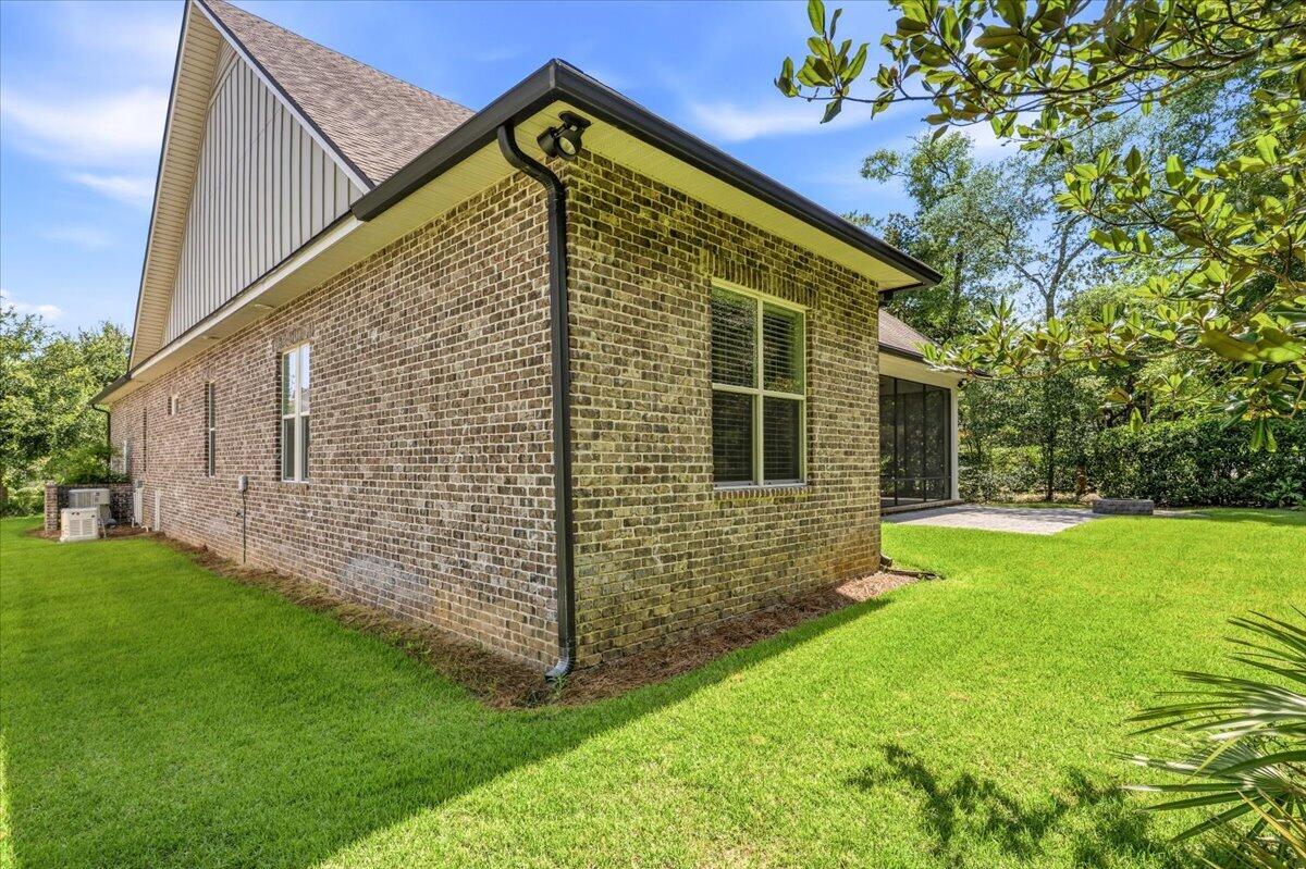 WATER'S EDGE - Residential