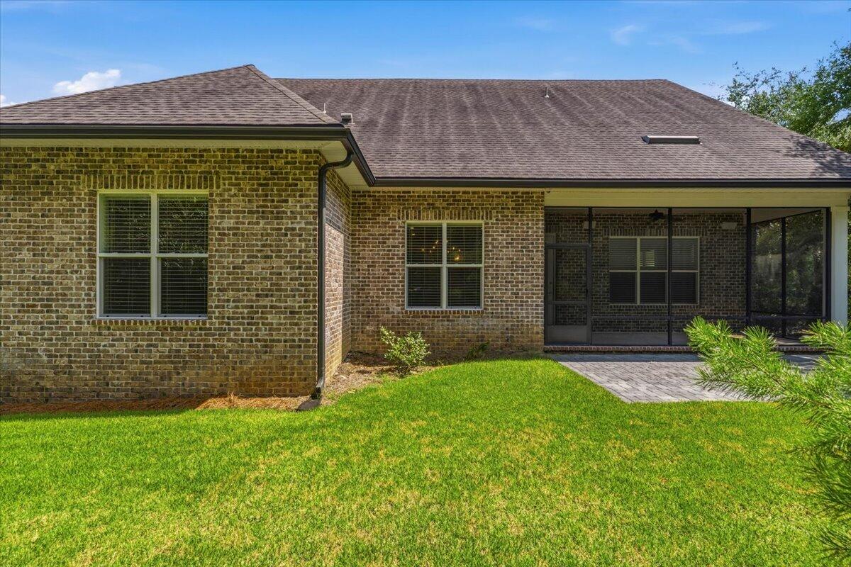 WATER'S EDGE - Residential