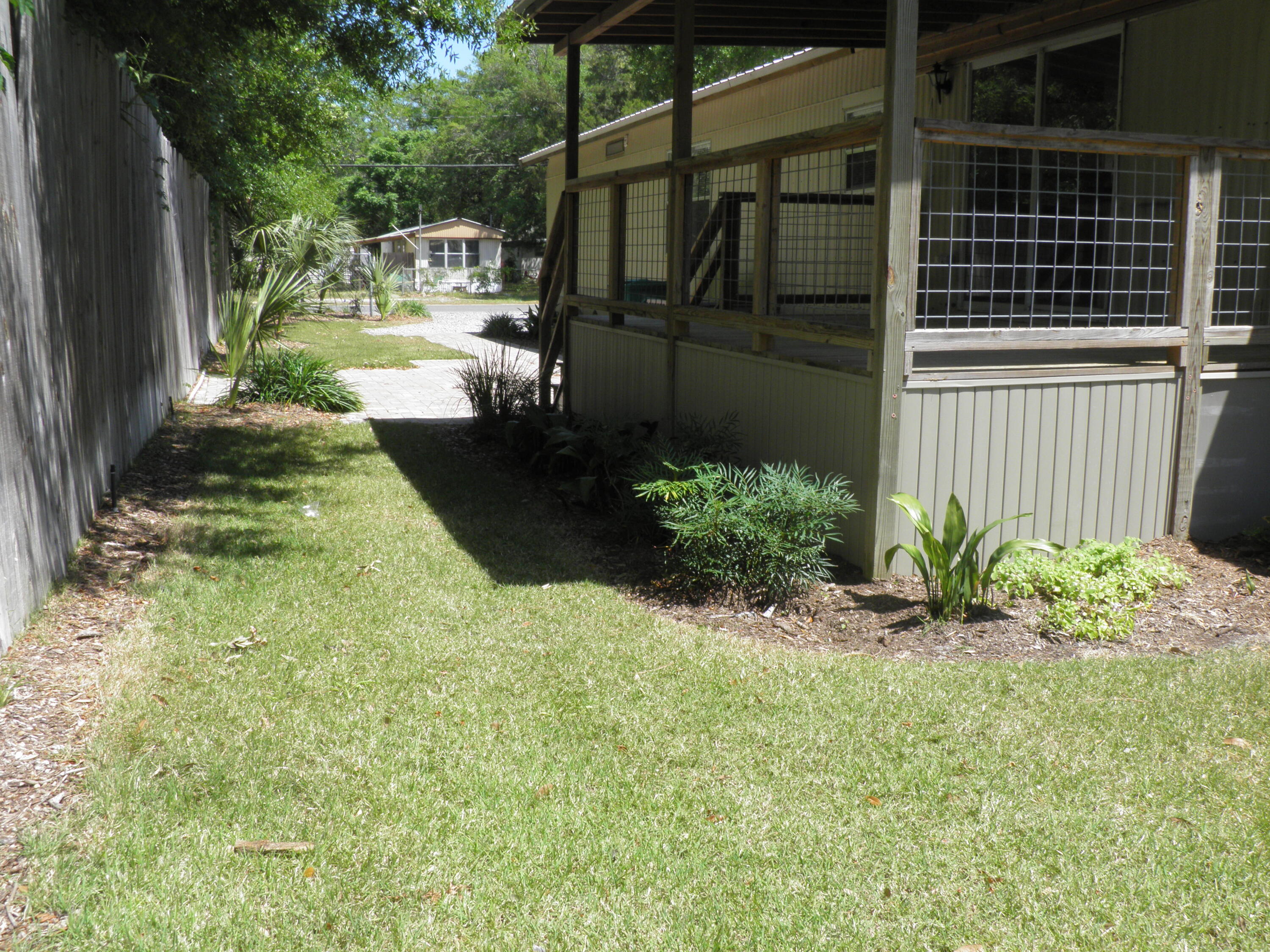 NO RECORDED SUBDIVISION - Residential Lease