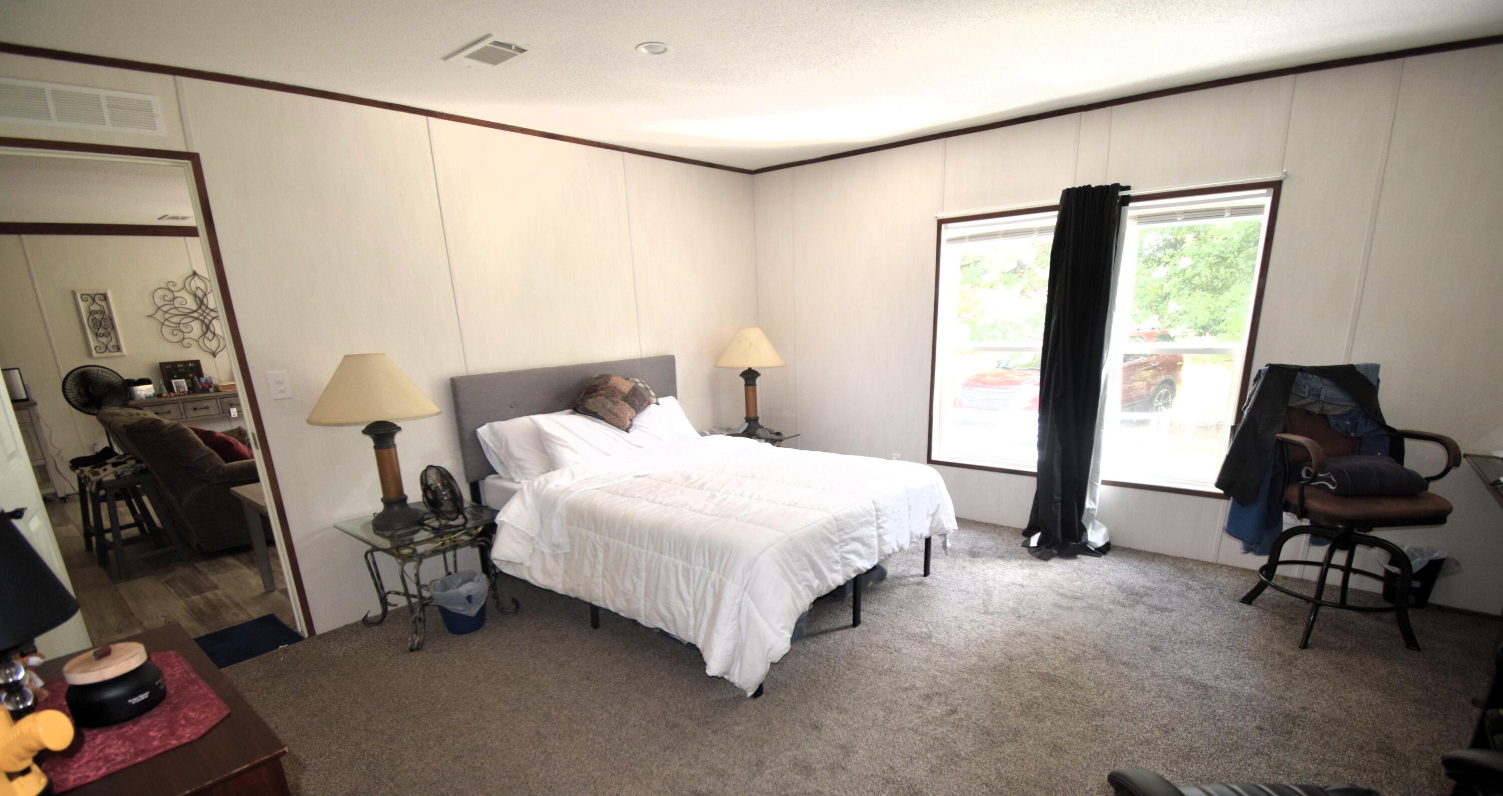 LAUREL HILL - Residential