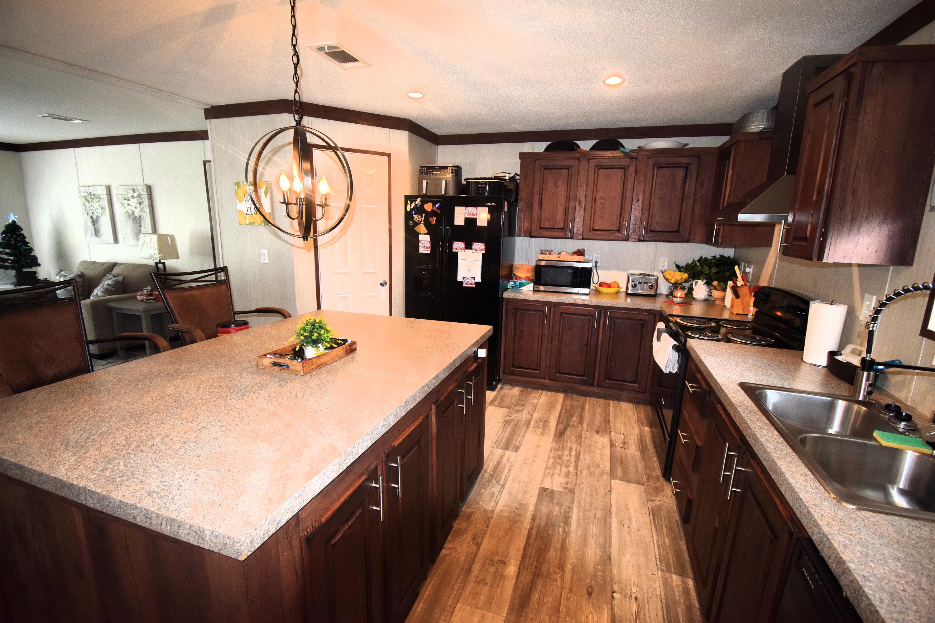LAUREL HILL - Residential