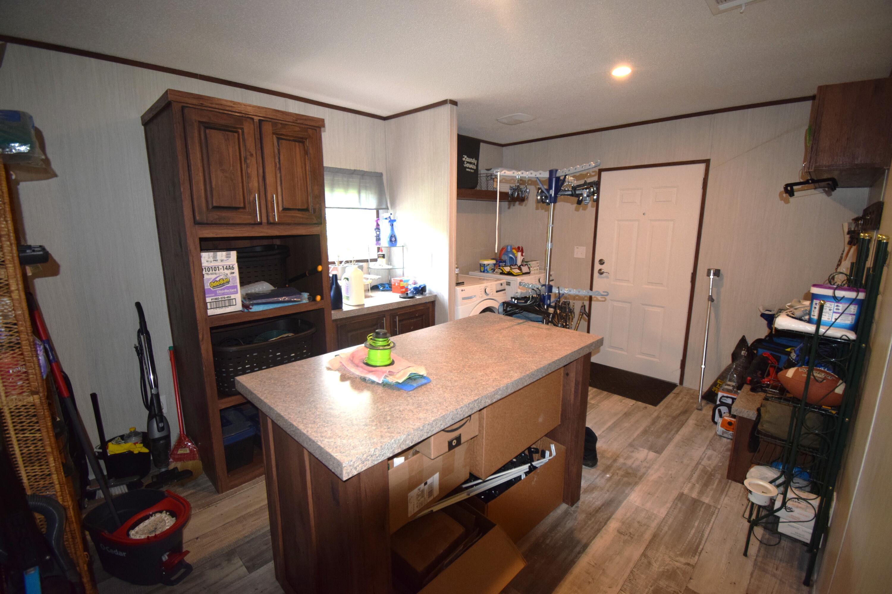 LAUREL HILL - Residential