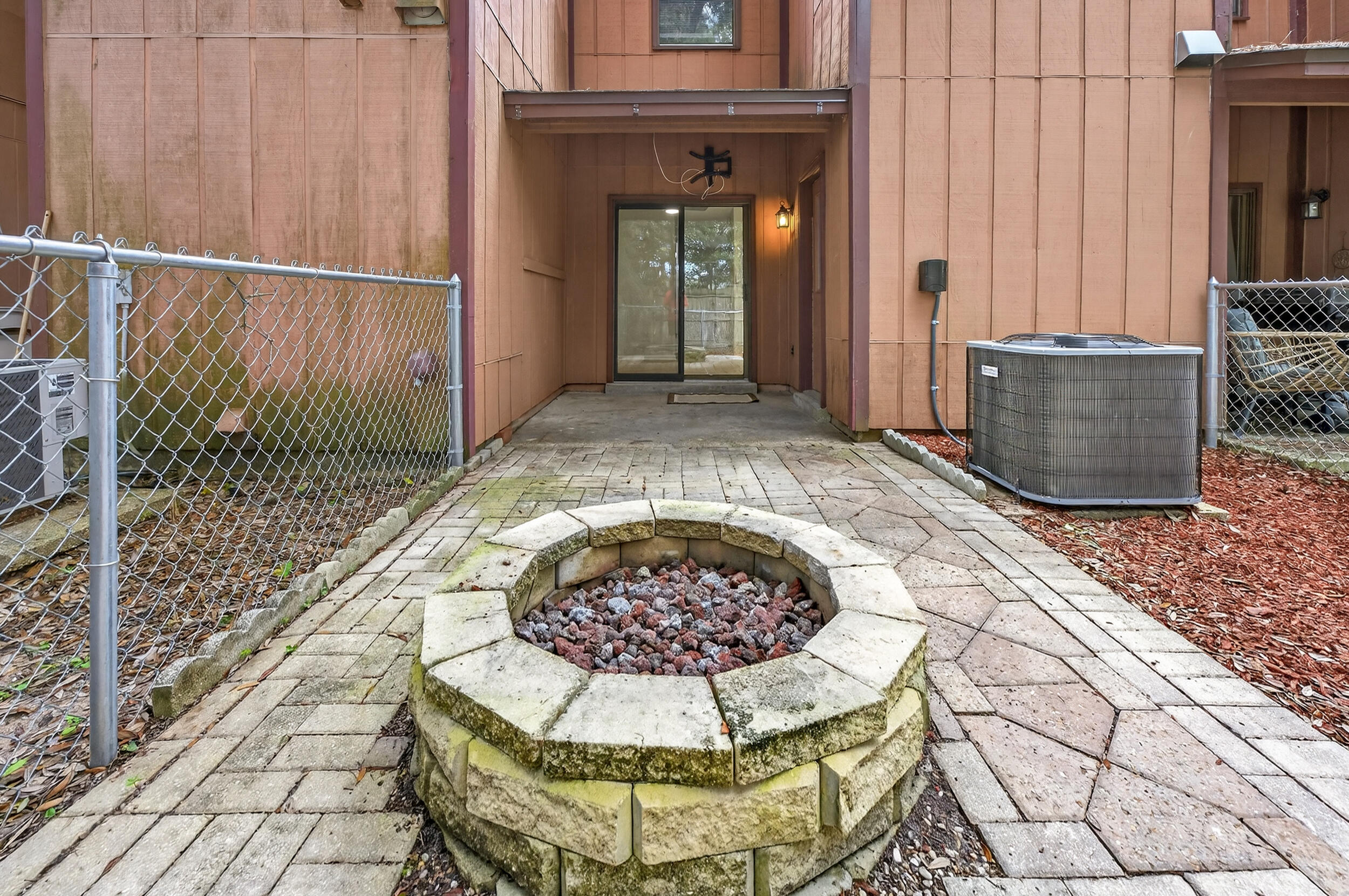 TYNER VILLAS - Residential