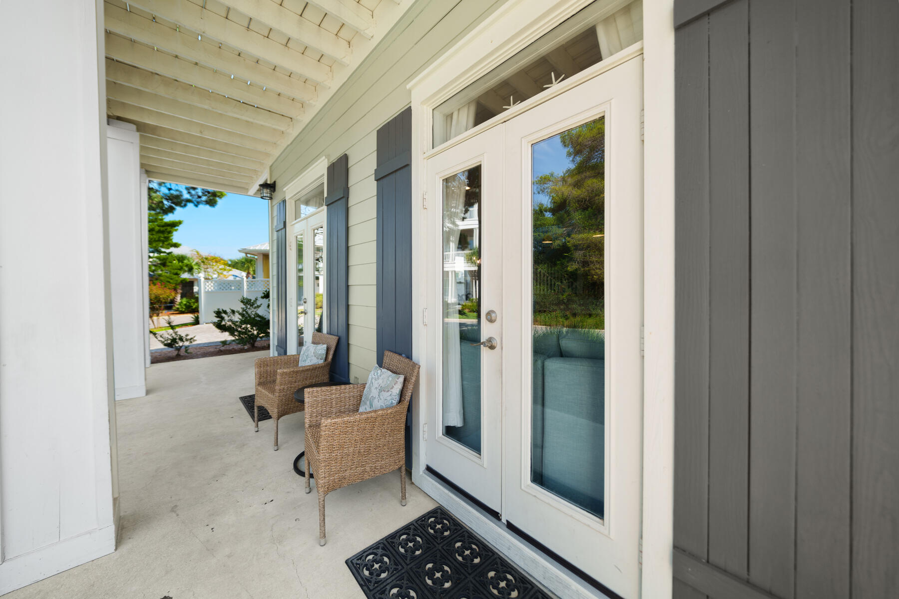 EMERALD WATERS VILLAGE - Residential