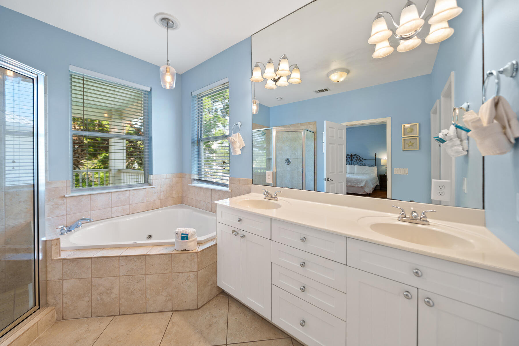 EMERALD WATERS VILLAGE - Residential