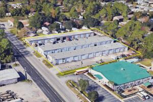 Now leasing 1040 SqFt warehouse unit at 318 Green Acres Road in the heart of Fort Walton Beach. These versatile spaces are ideal for storage, light industrial use, or small business operations, offering convenient access to major thoroughfares and ample on-site parking. With flexible lease terms and a prime location near Eglin Parkway and Racetrack Road, this multi-unit facility is perfect for growing businesses seeking functionality and affordability in a high-demand area.