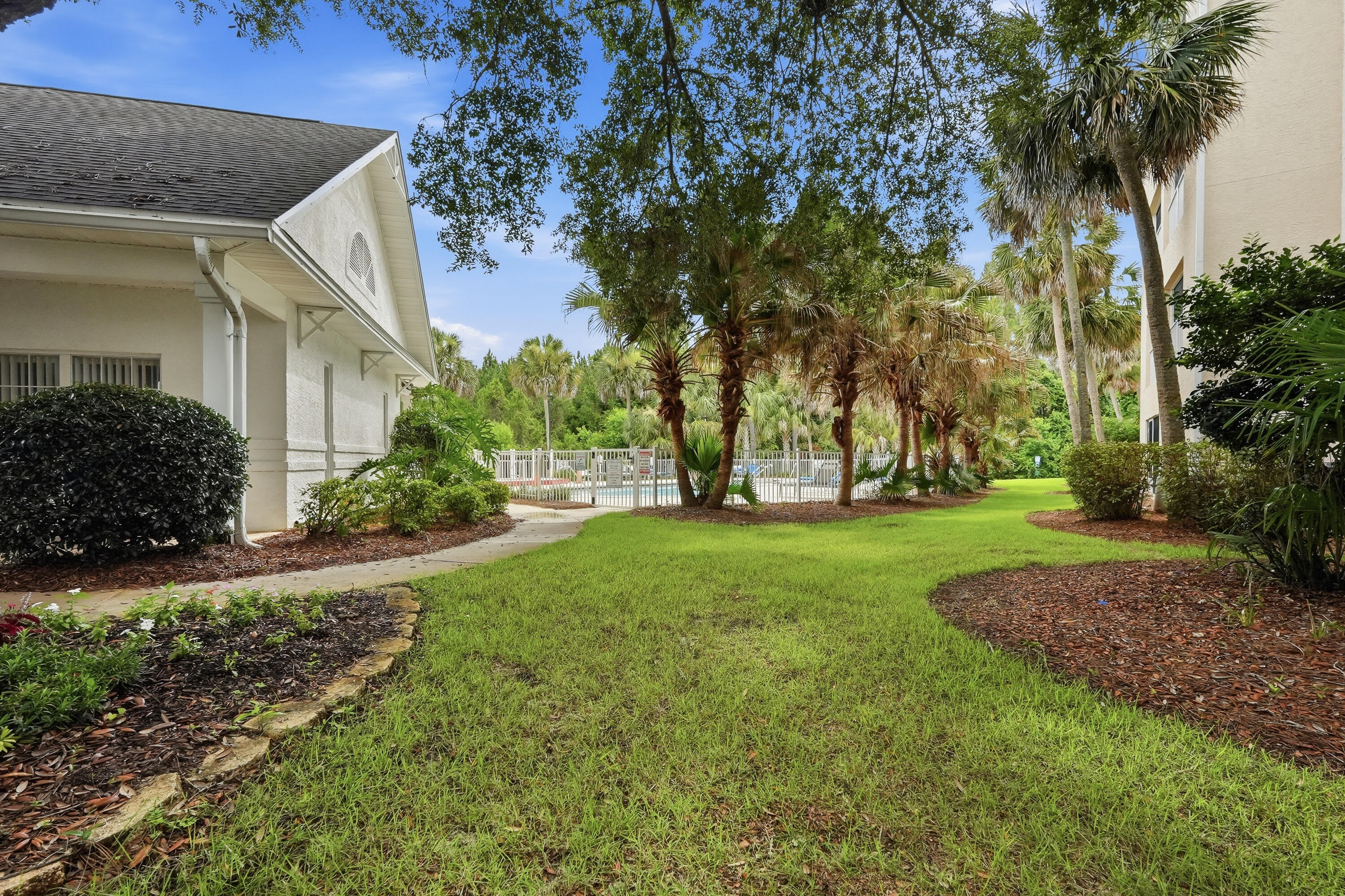 Florida Club - Residential
