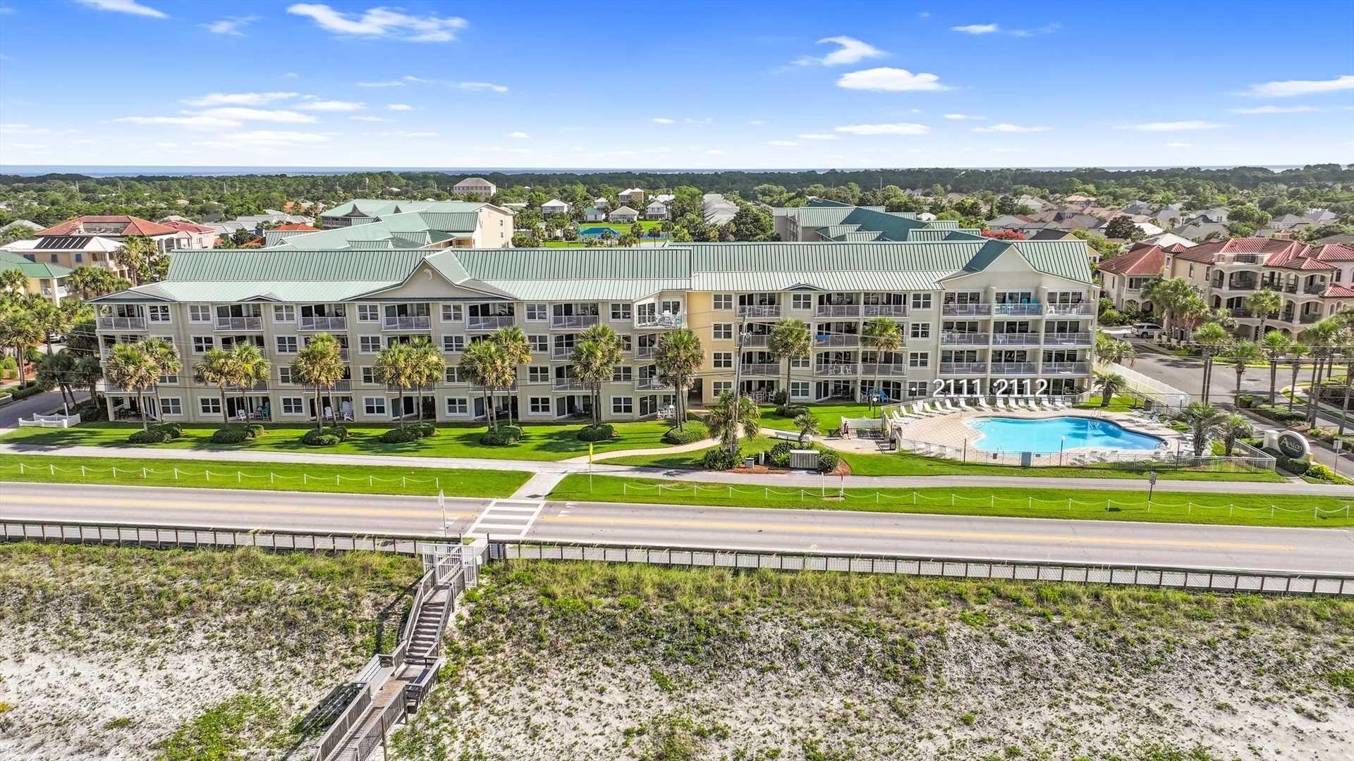 MARAVILLA CONDO 1 - Residential