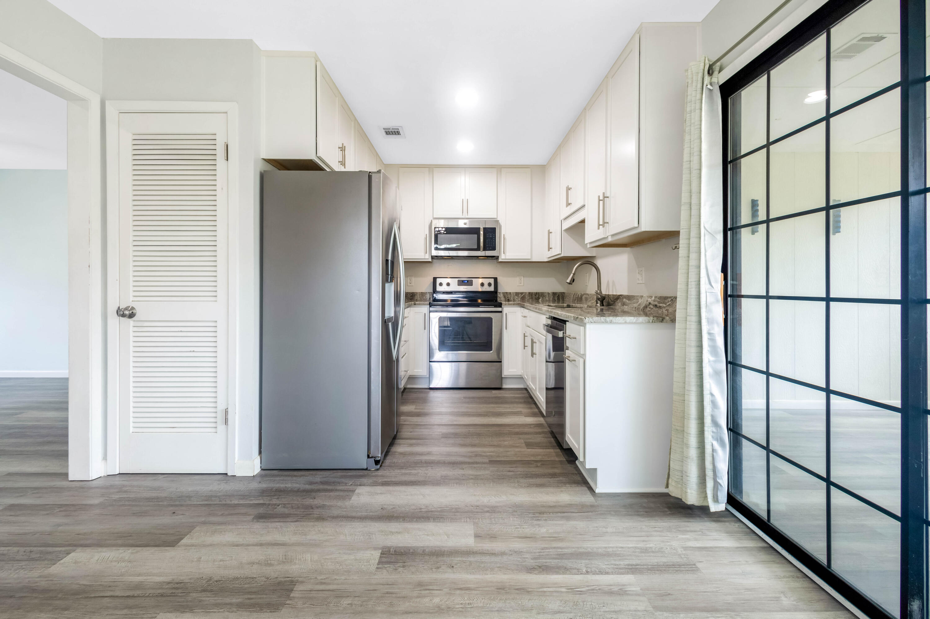 NO RECORDED SUBDIVISION - Residential
