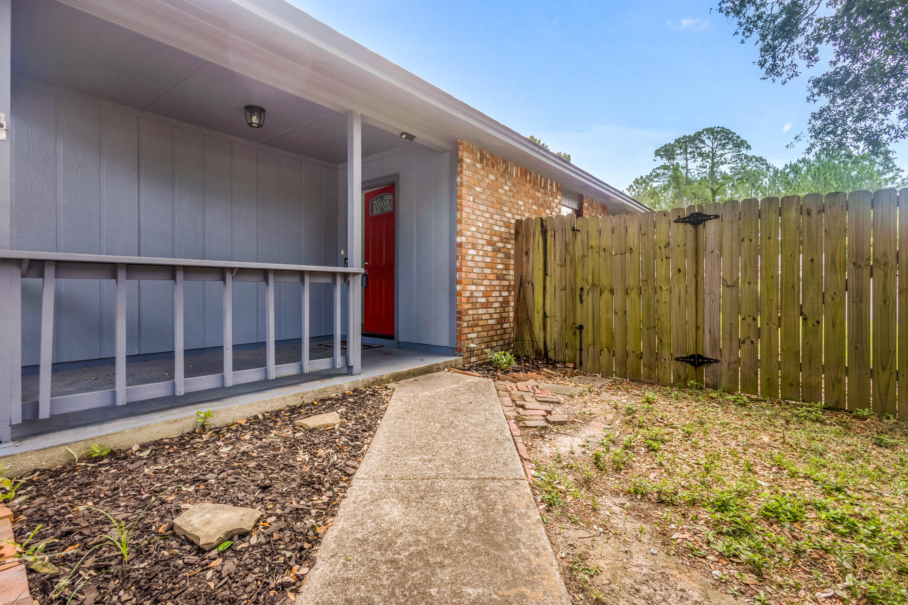 NO RECORDED SUBDIVISION - Residential