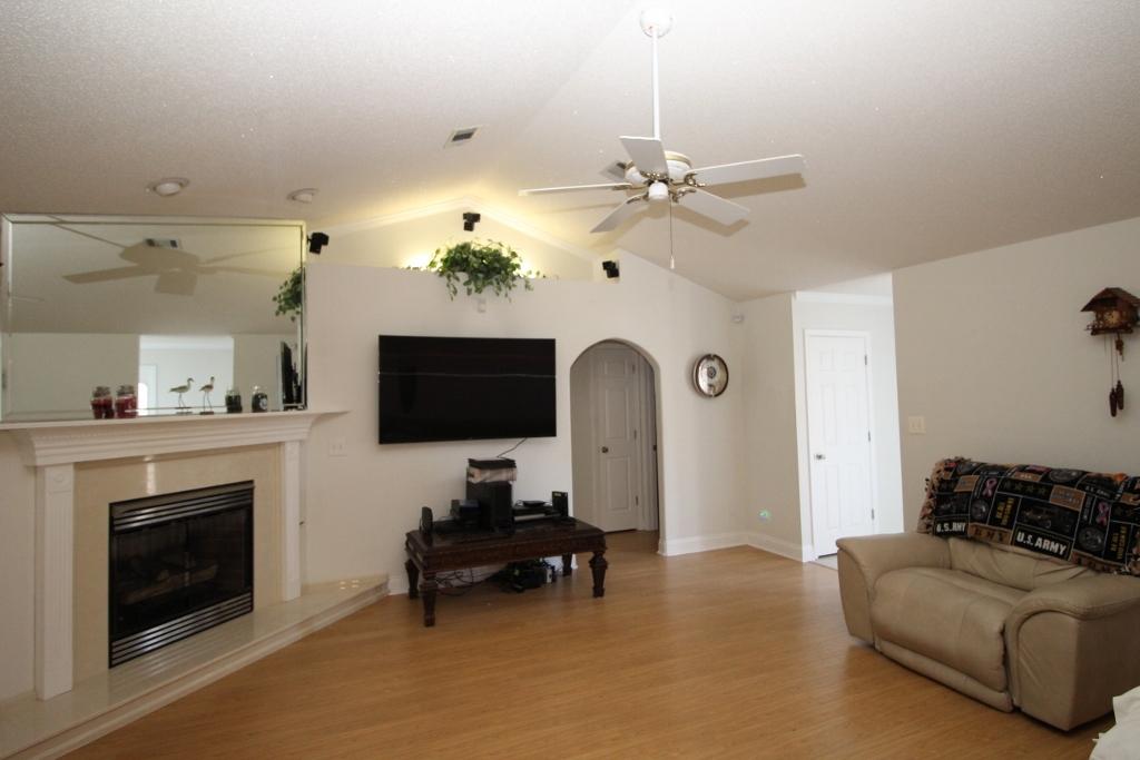 NAVARRE SHORES - Residential