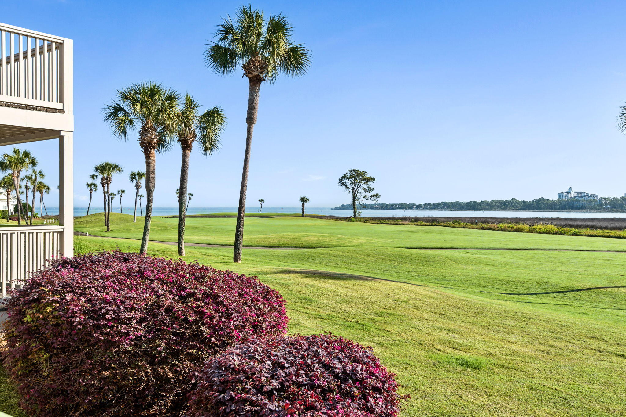 HARBOUR POINT CONDO - Residential