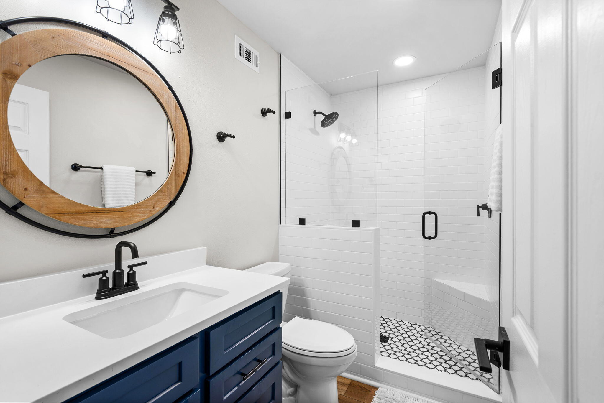 HARBOUR POINT CONDO - Residential