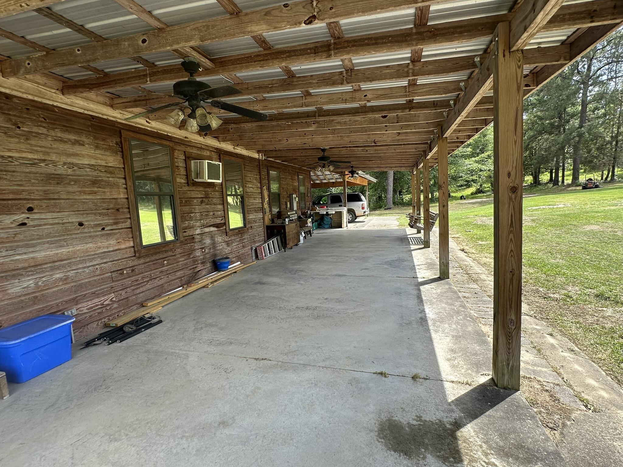 NO RECORDED SUBDIVISION - Residential