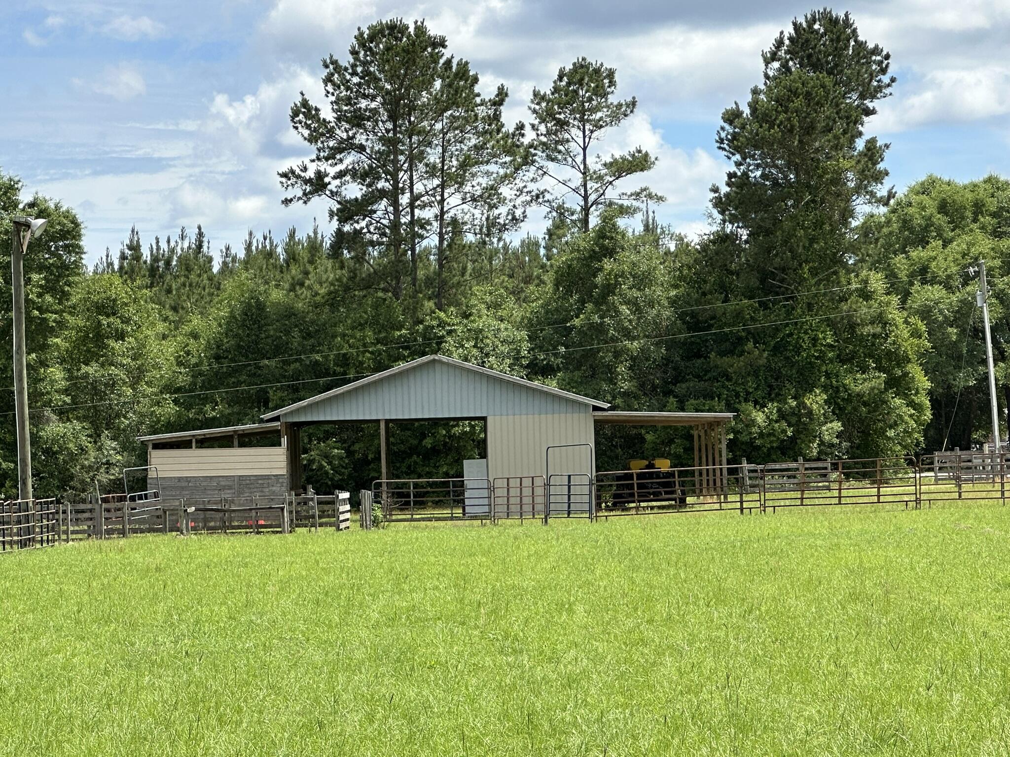NO RECORDED SUBDIVISION - Residential
