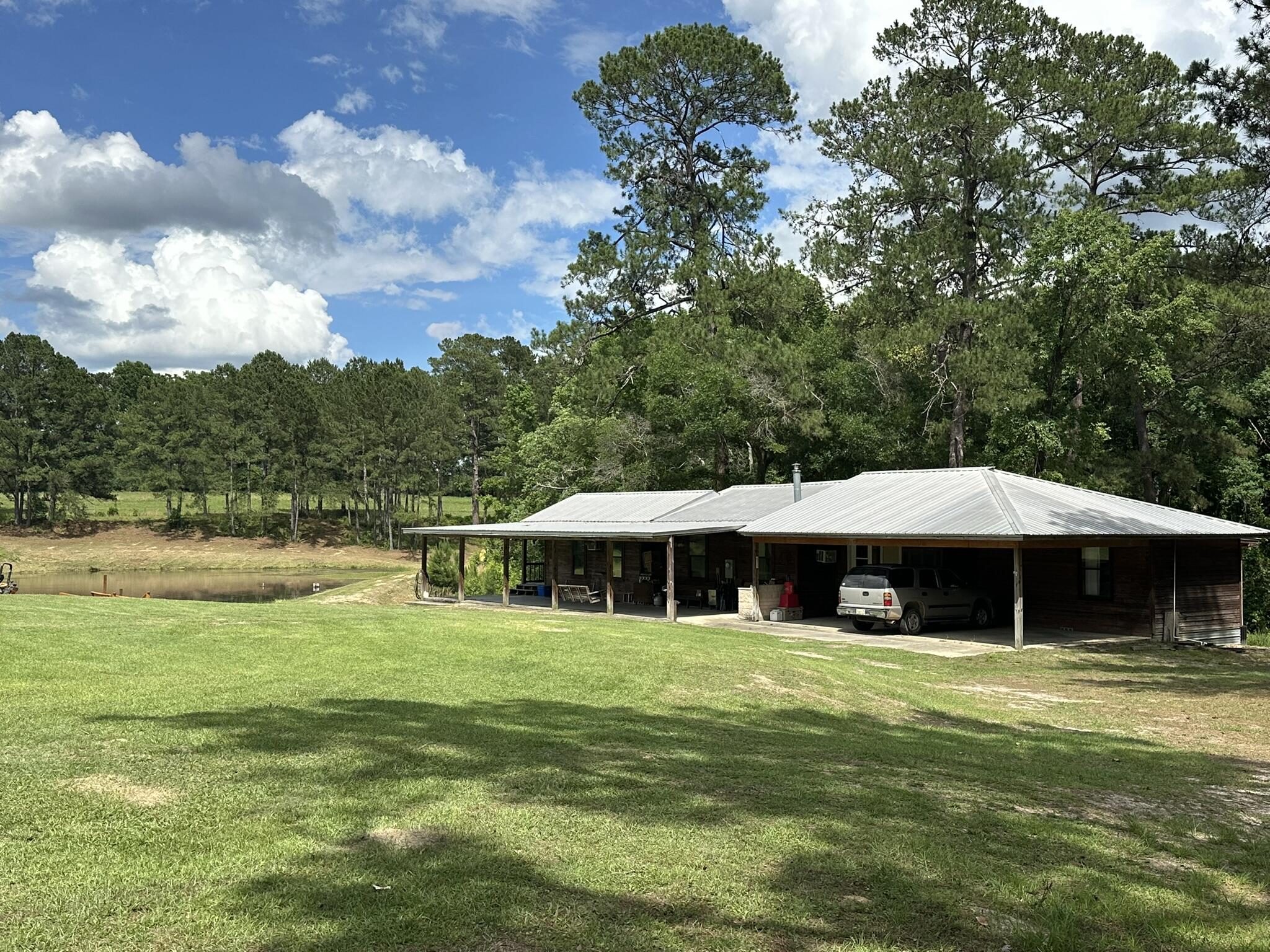 NO RECORDED SUBDIVISION - Residential