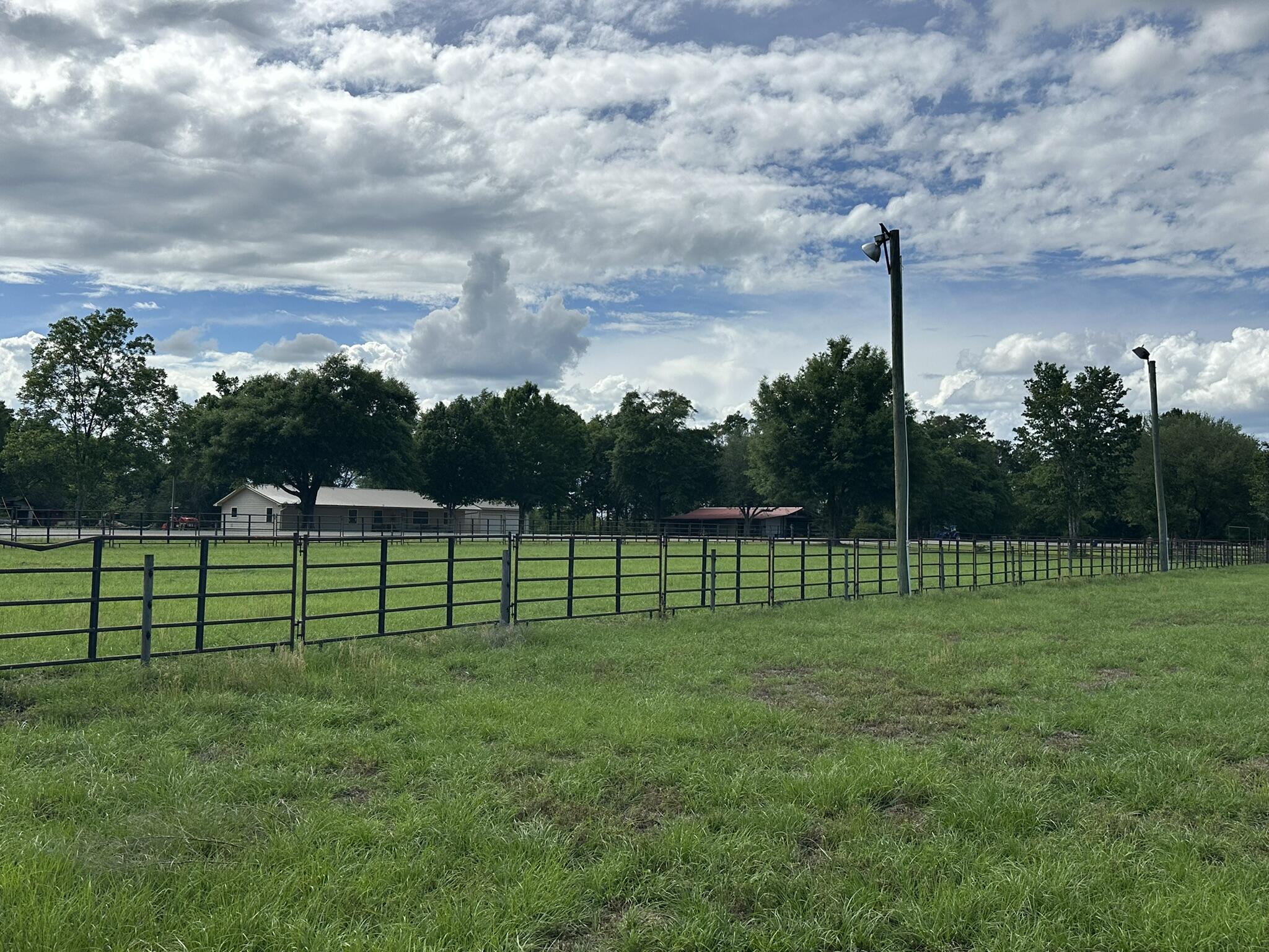 NO RECORDED SUBDIVISION - Residential