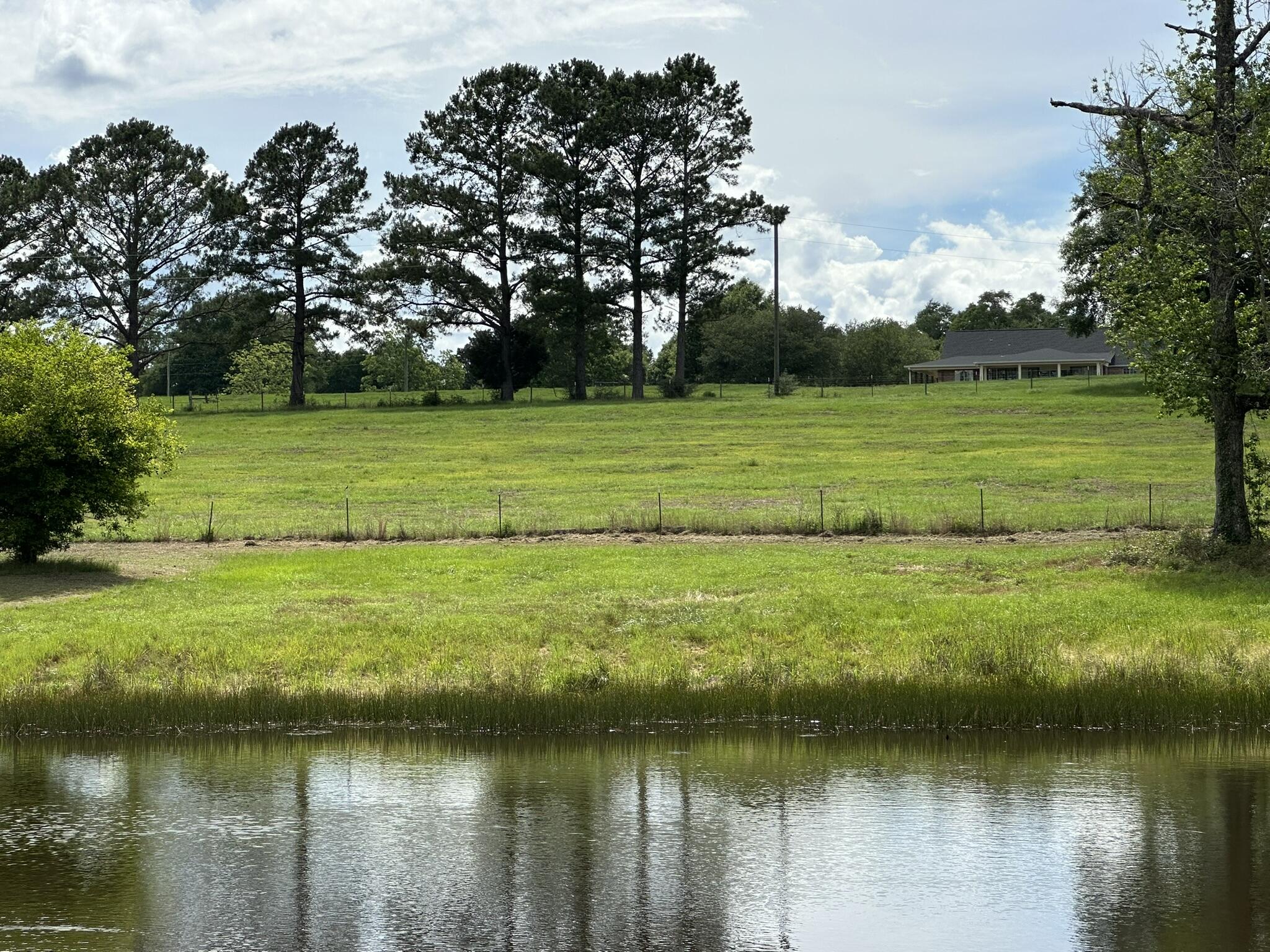 NO RECORDED SUBDIVISION - Residential
