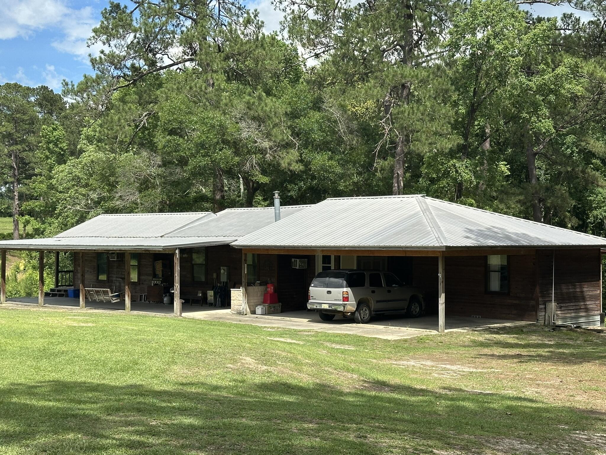NO RECORDED SUBDIVISION - Residential