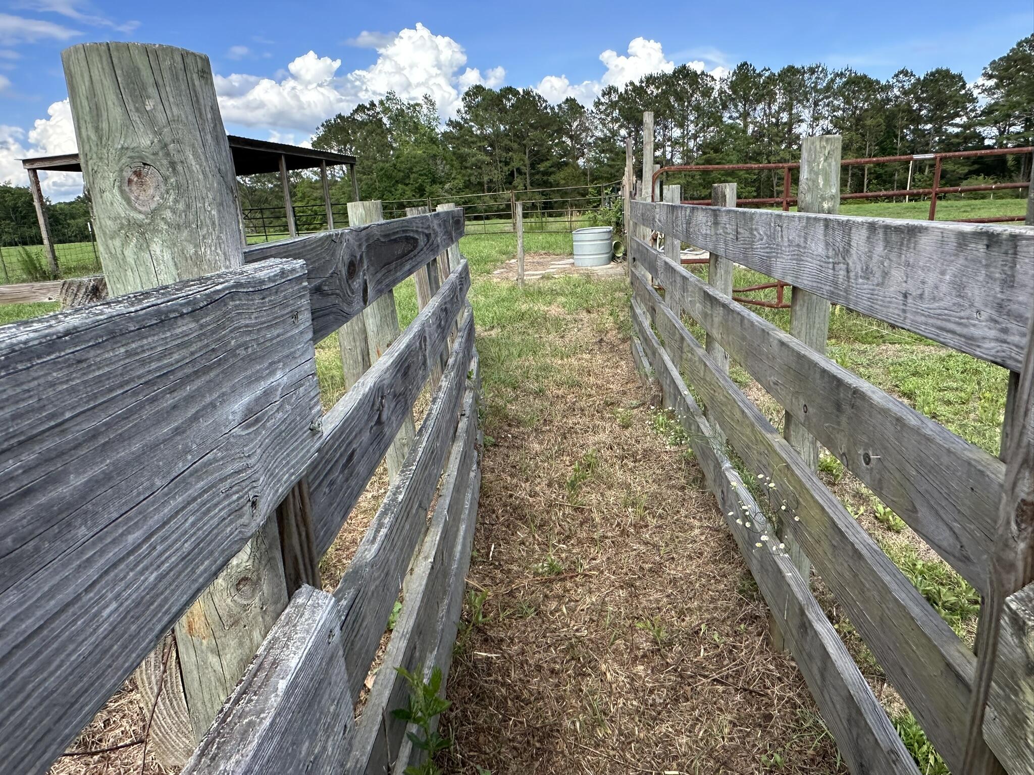 NO RECORDED SUBDIVISION - Residential