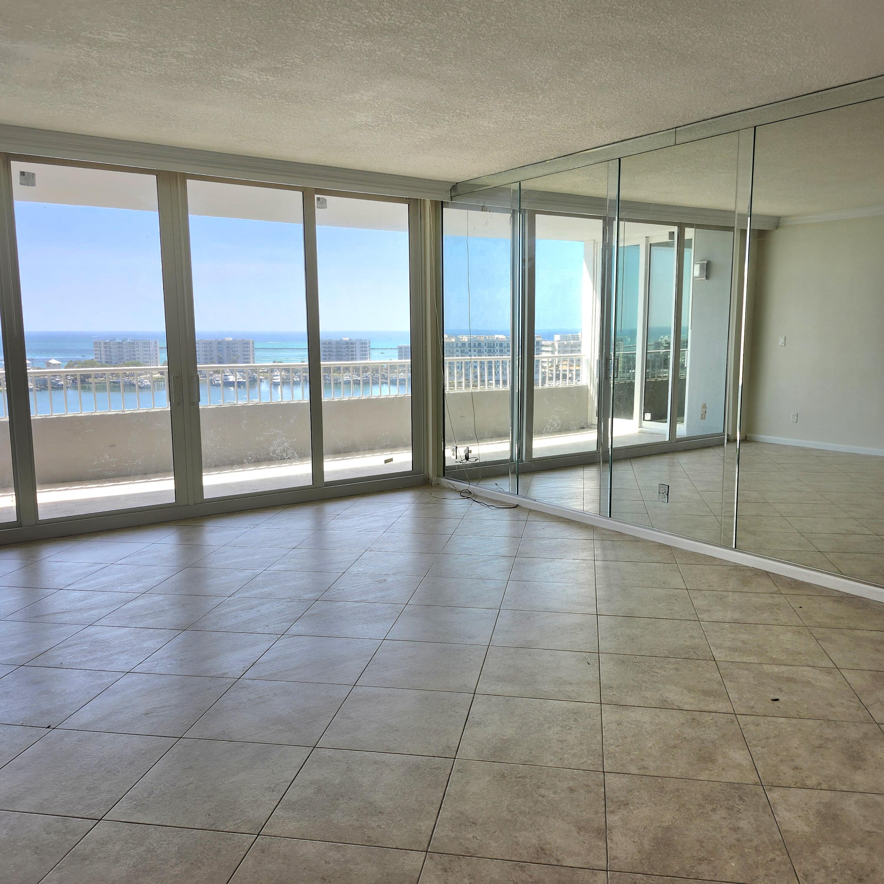 DESTIN YACHT CLUB - Residential