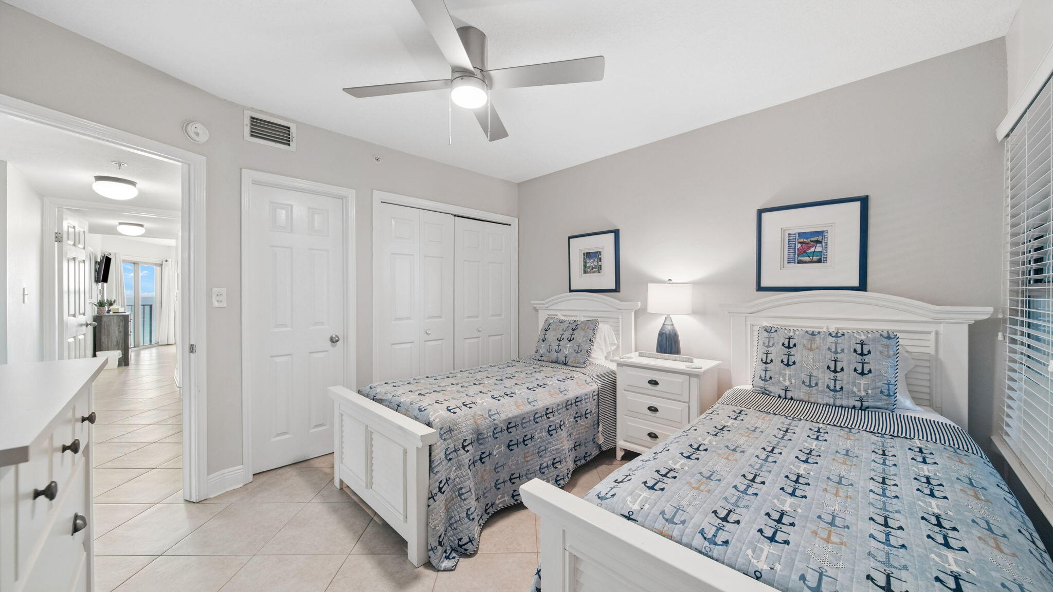 EMERALD TOWERS WEST CONDO - Residential