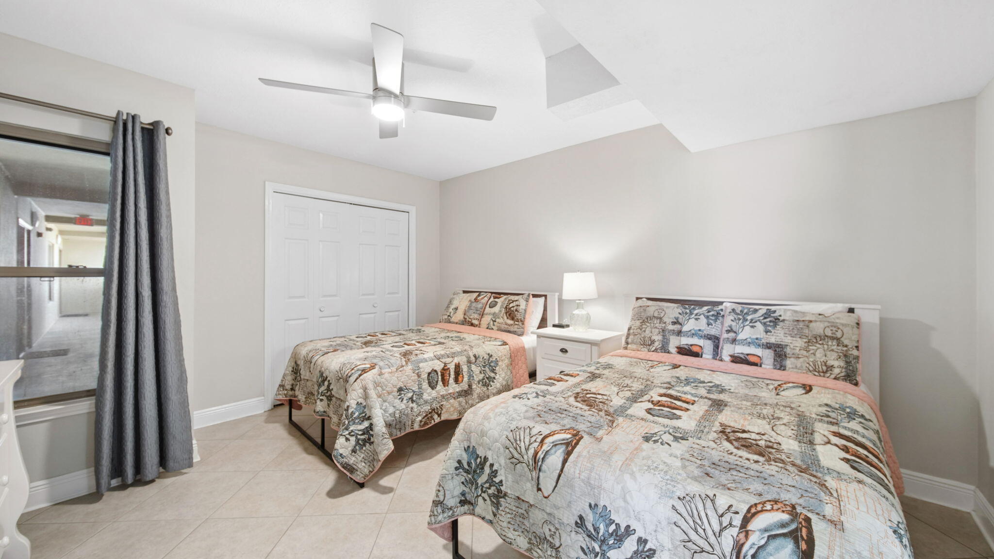 EMERALD TOWERS WEST CONDO - Residential