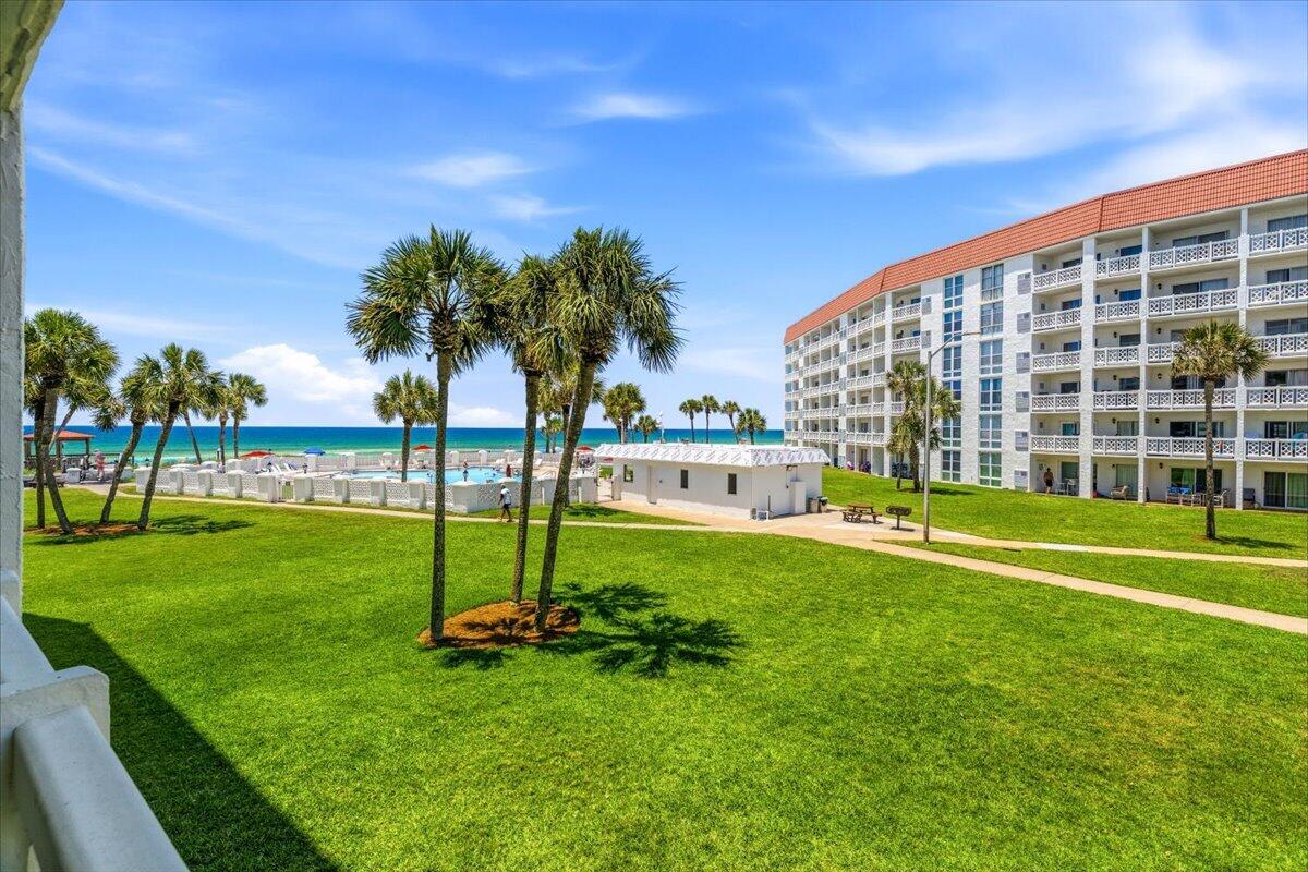 EL MATADOR CONDO - Residential