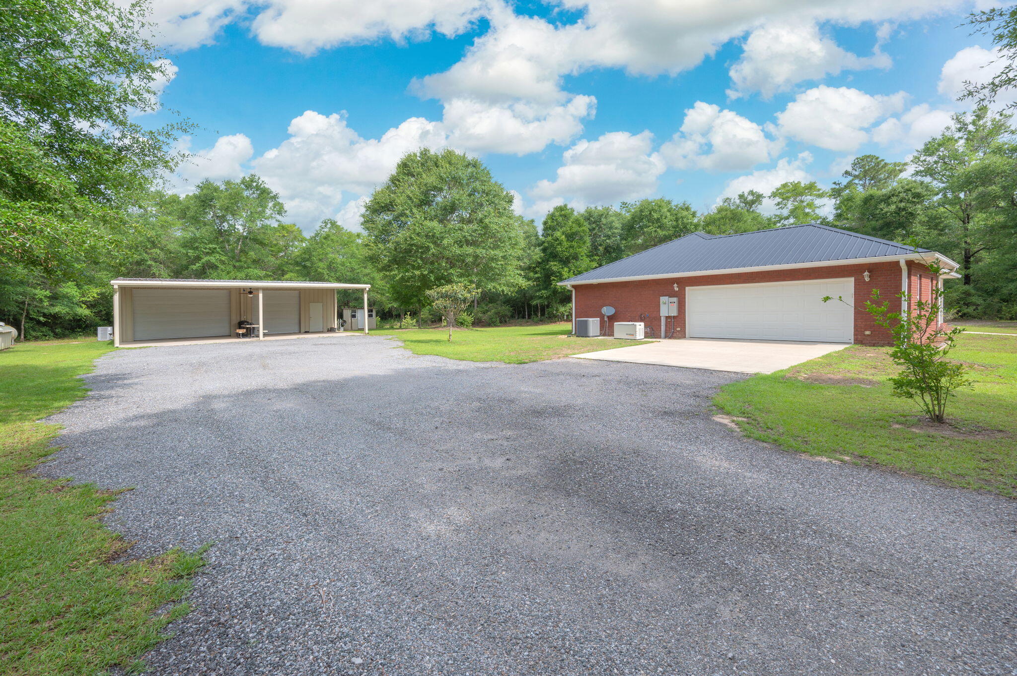 NO RECORDED SUBDIVISION - Residential