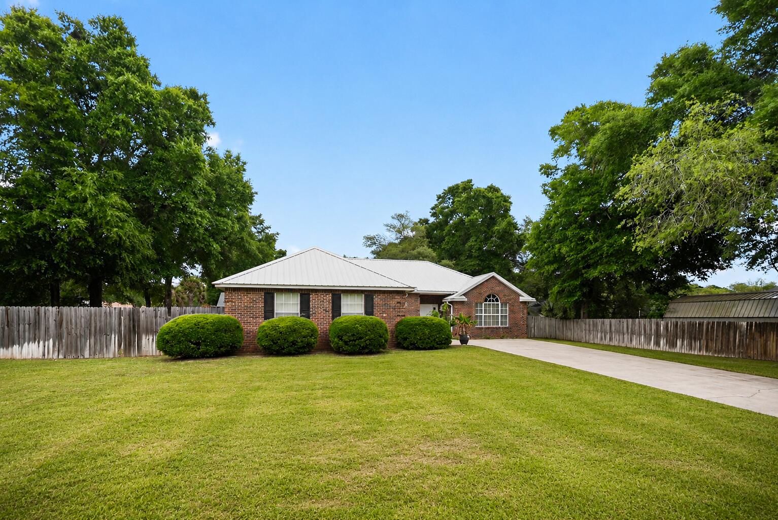 ROYAL OAKS S/D - Residential