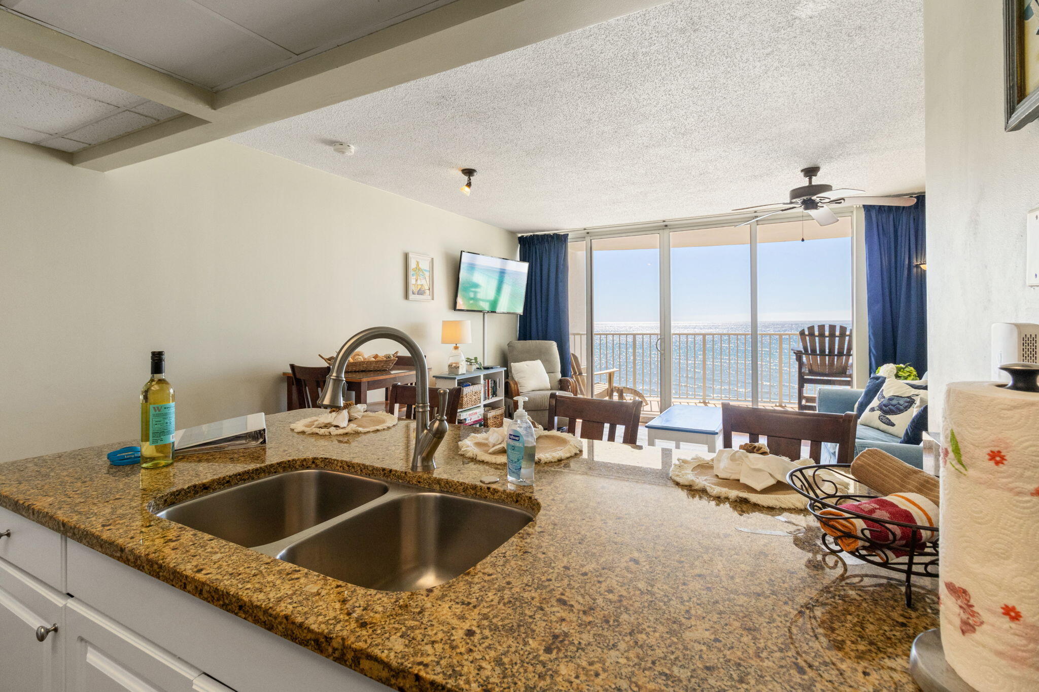 LONG BEACH - Residential