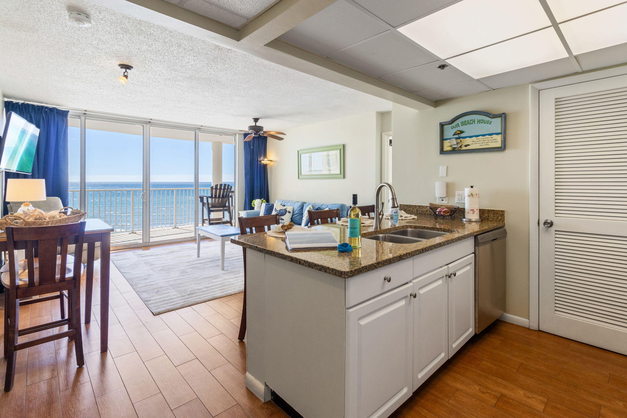 LONG BEACH - Residential