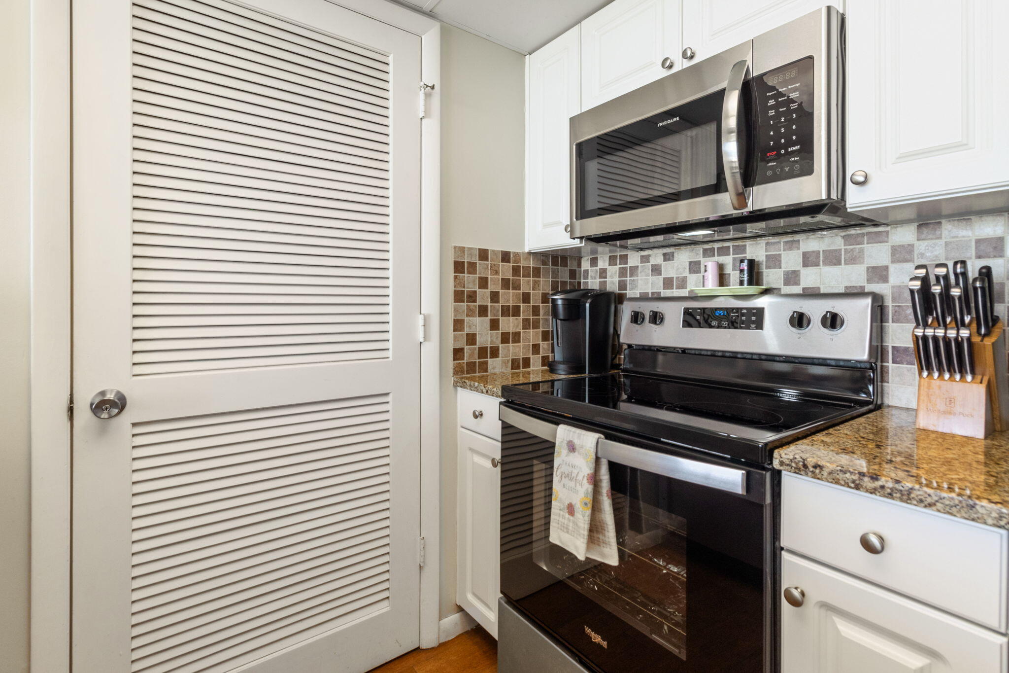 LONG BEACH - Residential