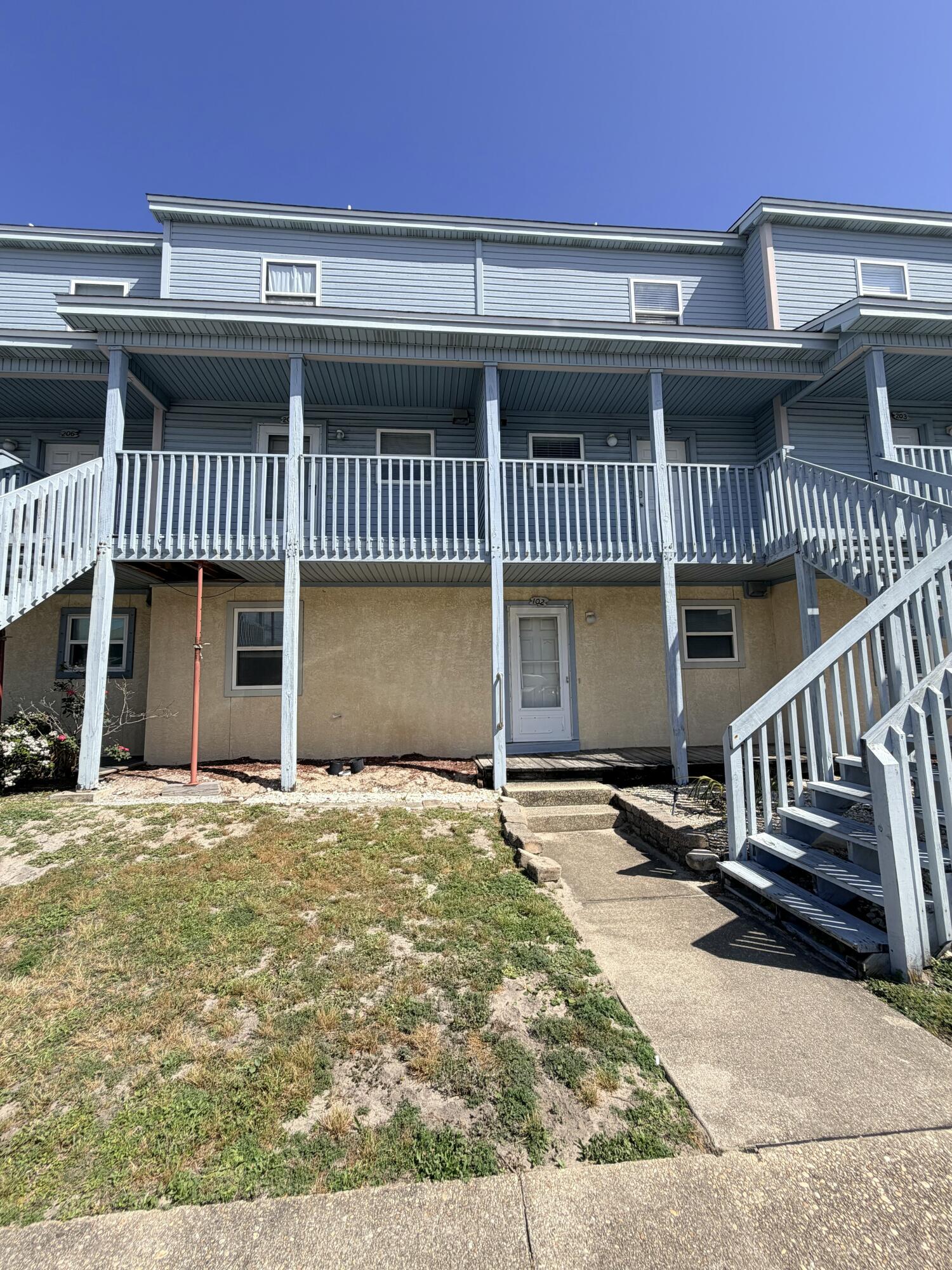 COMMODORES LANDING I UNIT 102 - Residential