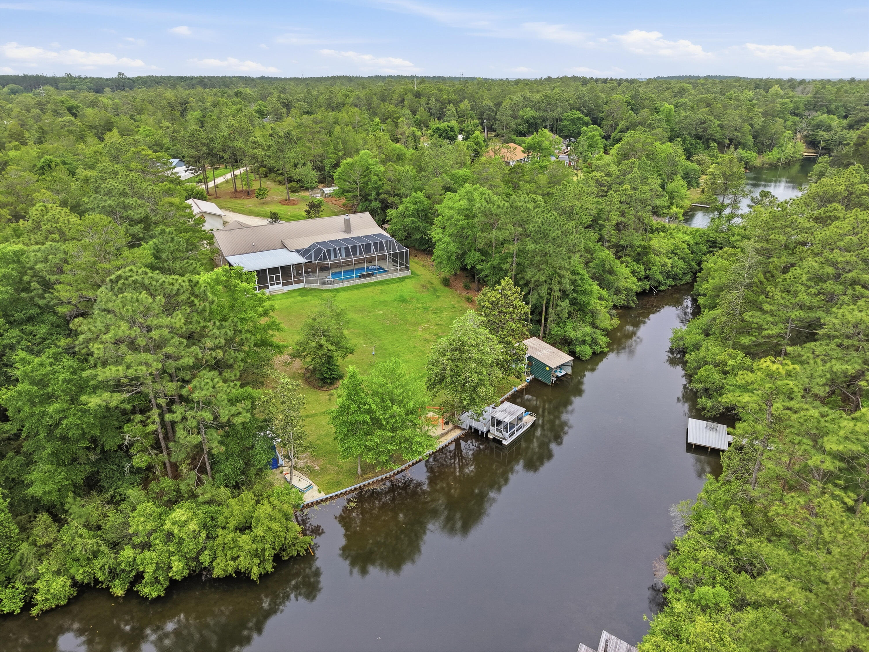 MIRROR LAKE - Residential